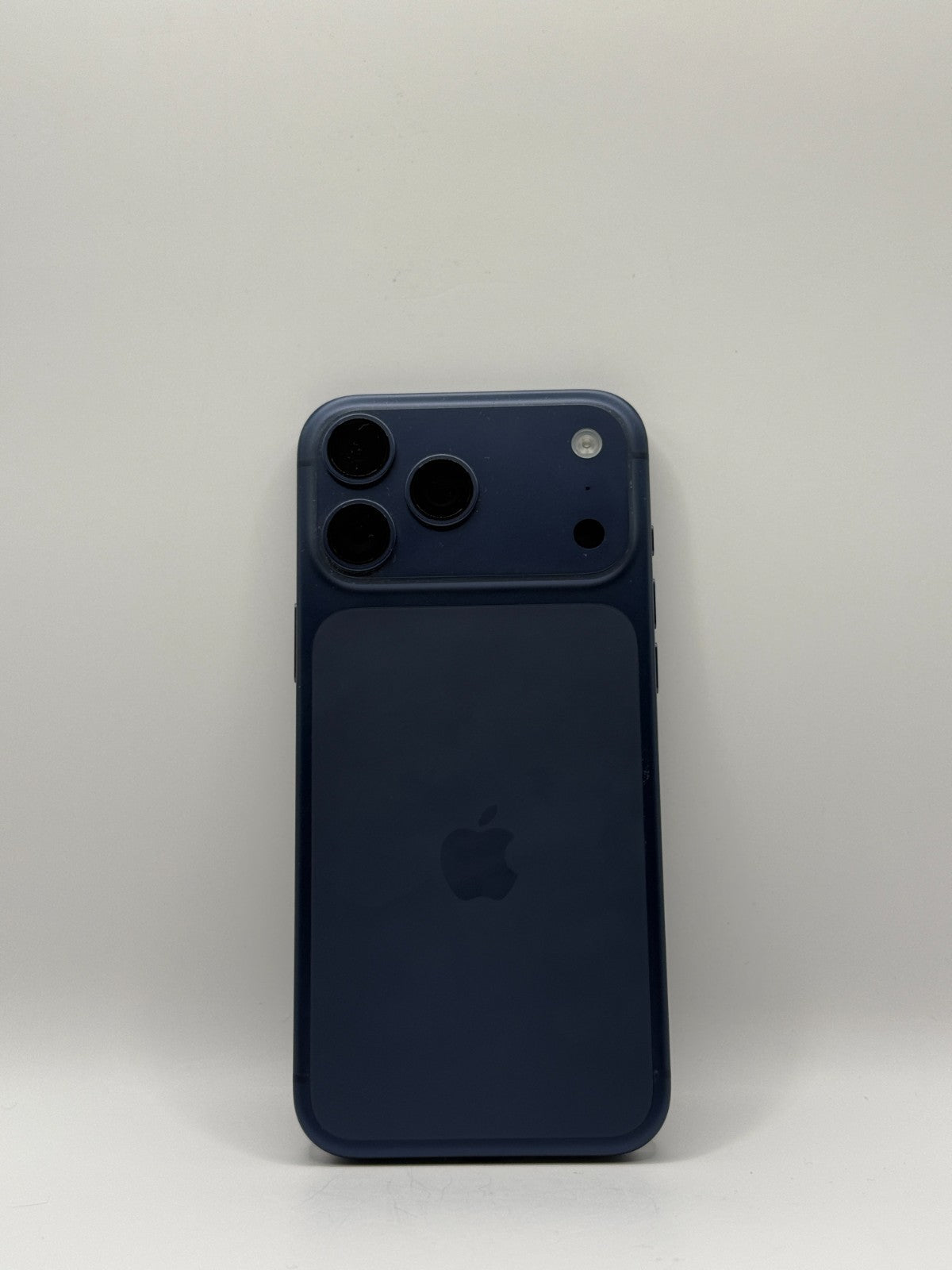 Apple Iphone 17 Pro Max 256GB Deep Blue 5G Warranty Unlocked Very Good Condition