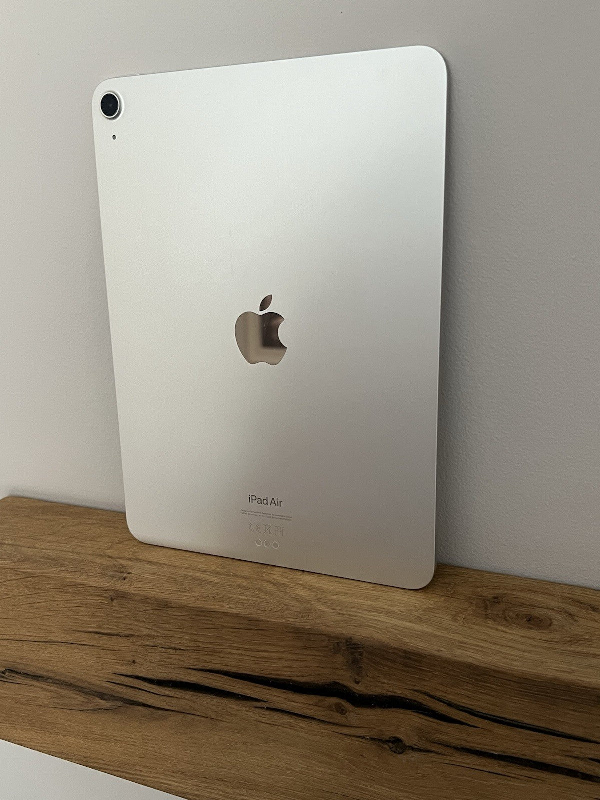 Apple iPad Air 5th Gen (PP124) M1 64GB WiFi Starlight Boxed Warranty