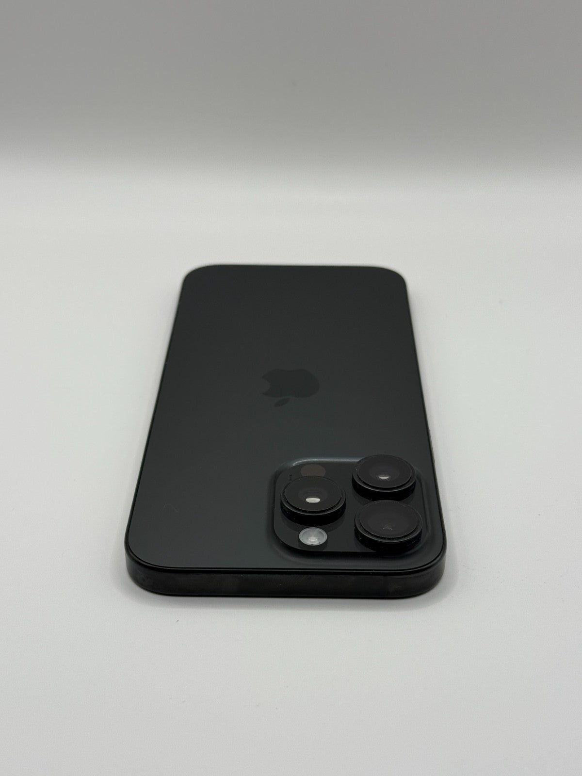 Apple Iphone 16 Pro Max 256GB 5G Unlocked Black Titanium Very Good Condition
