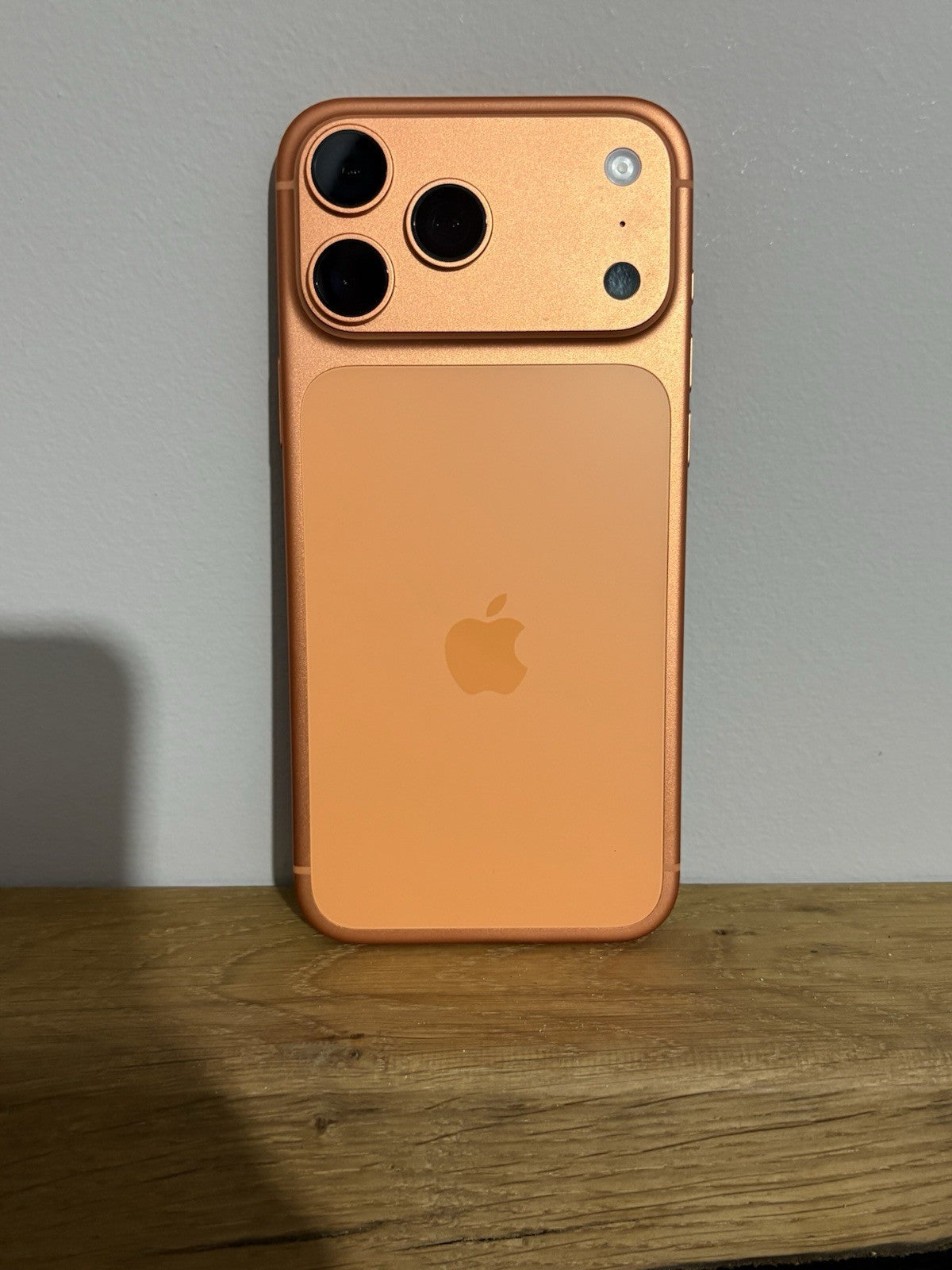 Apple iPhone 17 Pro Max 256GB Cosmic Orange 5G Pristine Condition Boxed Sim Free