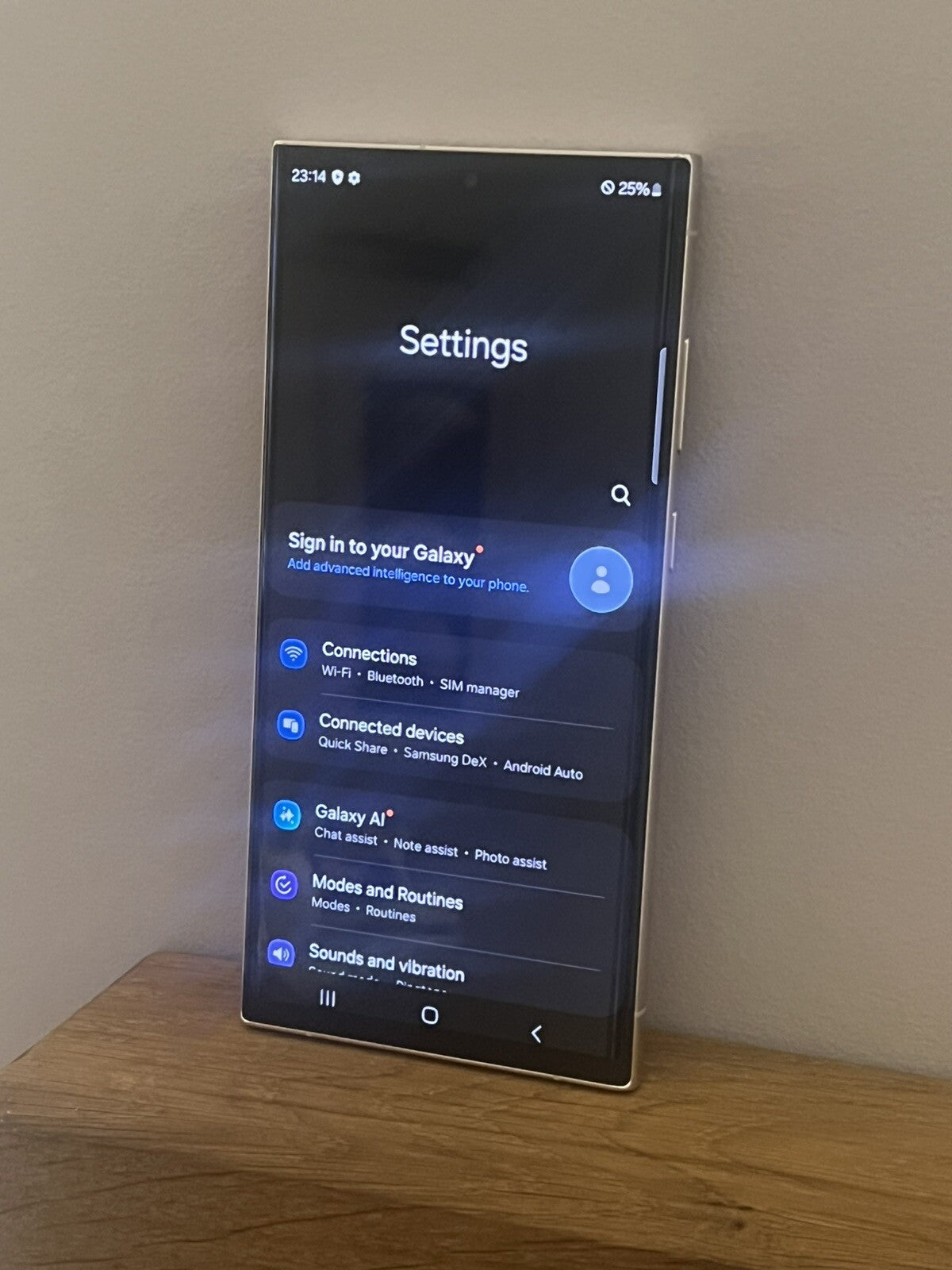 Samsung Galaxy S23 Ultra (0612584) SM-S918B/DS - 256GB - Cream (Unlocked)