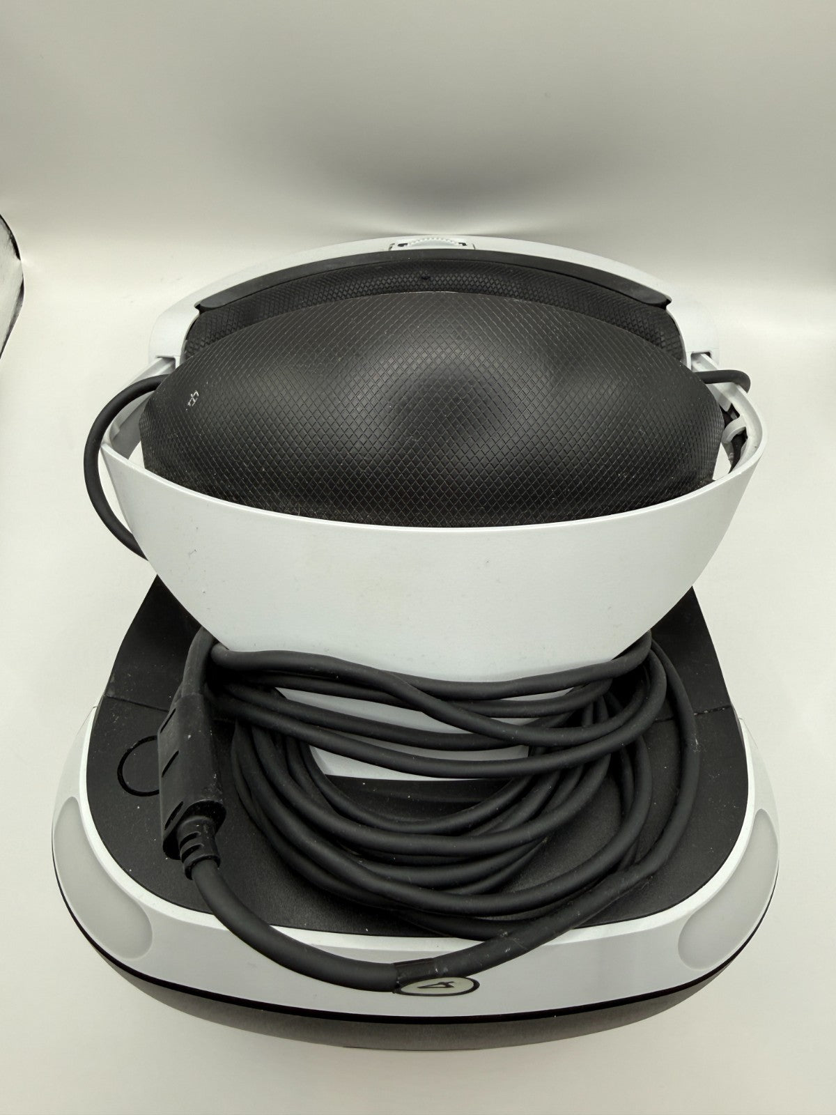 Sony PlayStation VR Virtual Reality Set 2017 for PlayStation 4 and 4 Pro