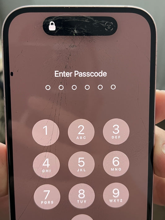 Genuine AppIe iPhone 15 Oled Screen Cracked & Slight LCD Bleed Screen Only