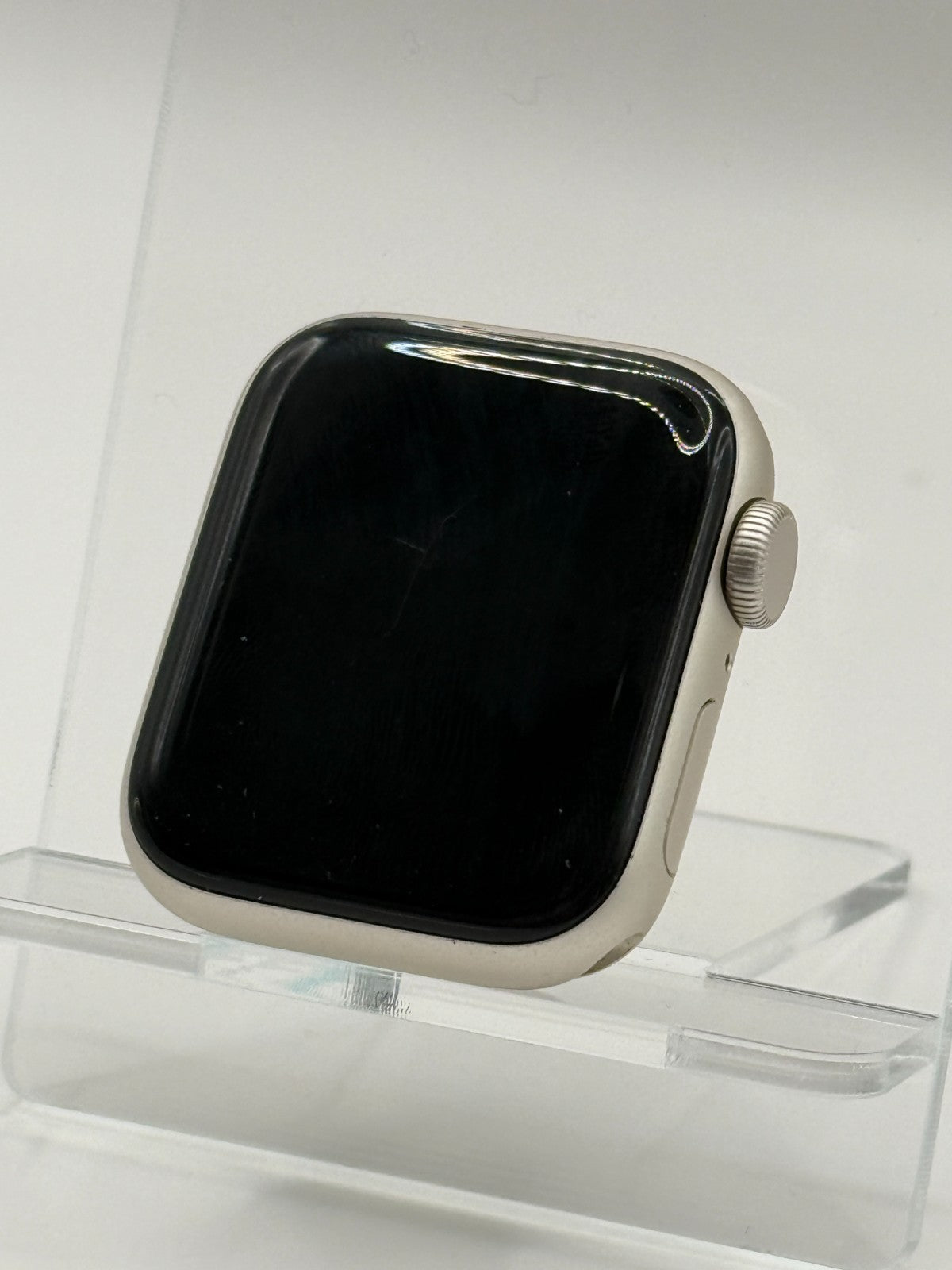 Apple Watch SE 2nd Gen 40mm Silver Aluminium with White Band Scratch On Screen