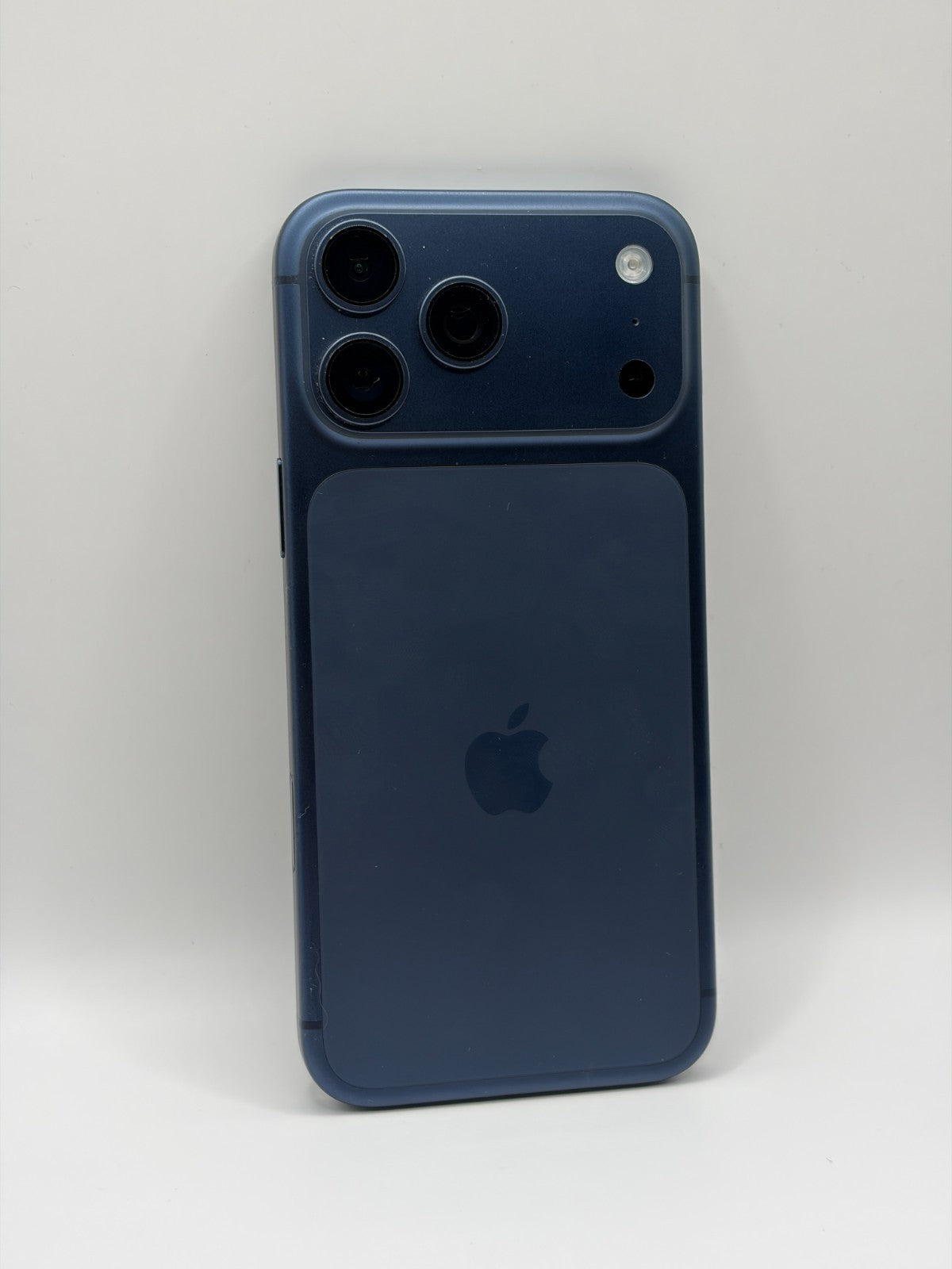Apple Iphone 17 Pro Max 256GB Deep Blue 5G Warranty Unlocked Excellent Condition