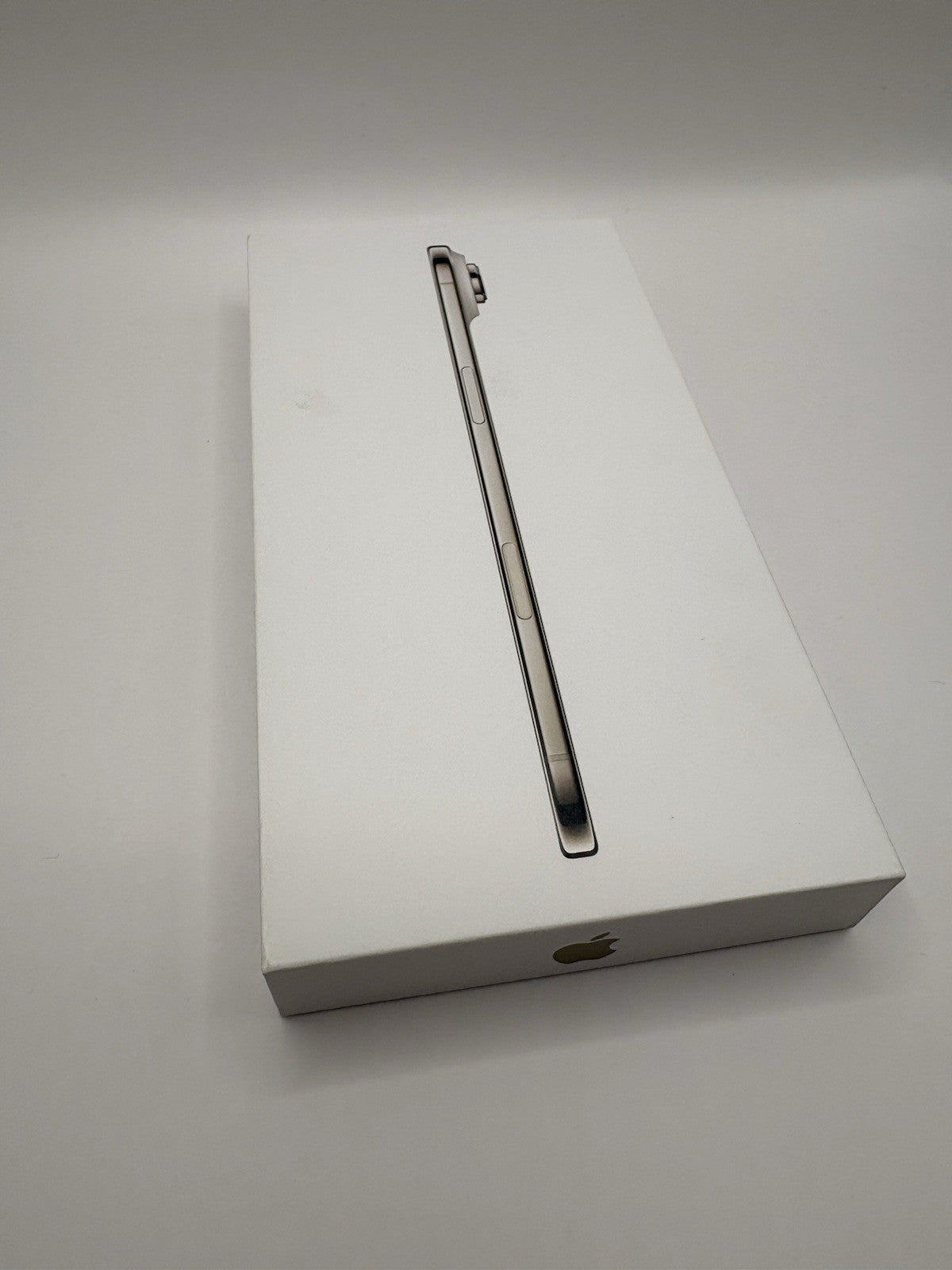 Apple iPhone Air 256GB Light Gold 6.5'' 5G Unlocked Brand New Sealed Warranty