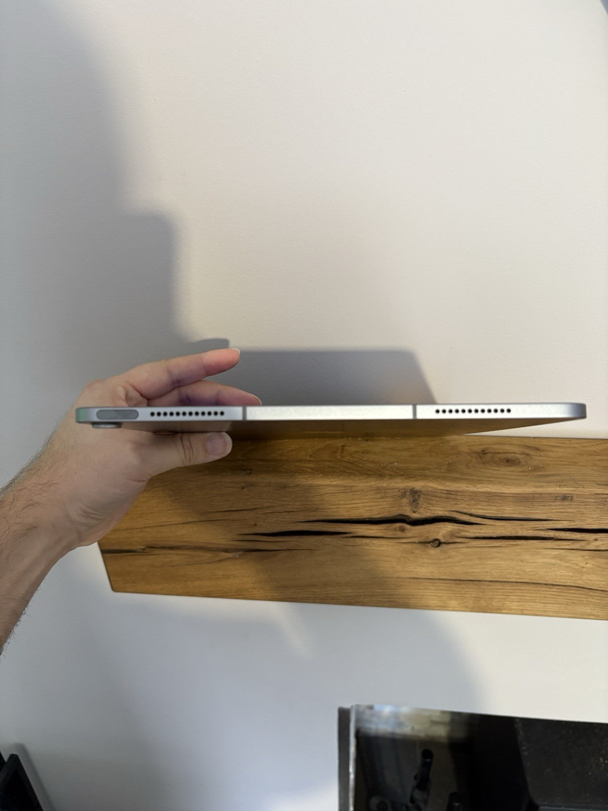 Apple iPad Air 13 inch M3 128GB (C234) Wifi & 5G  Space Grey Boxed Warranty