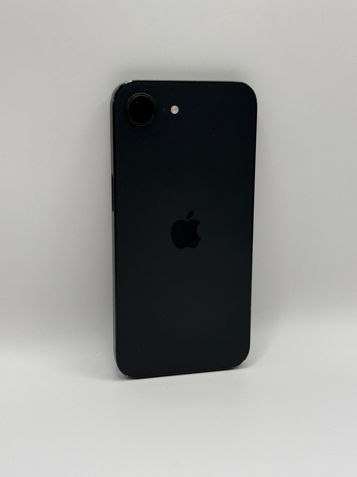 Apple Iphone 16e 256GB 5G Black 100% Battery Unlocked Warranty Marks around Edge