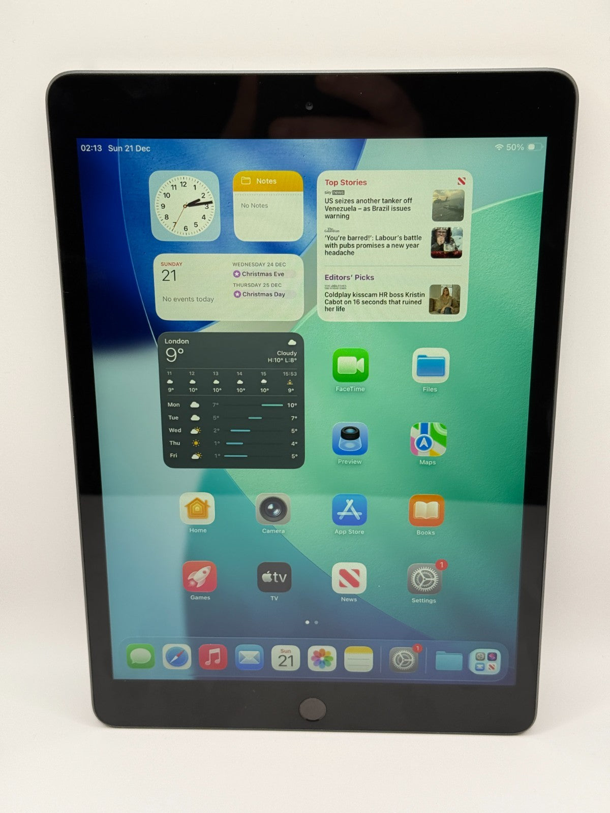 Apple Ipad 8th Gen 2020 10.2" 32GB WiFi Unlocked Space Gray Boxed Warranty
