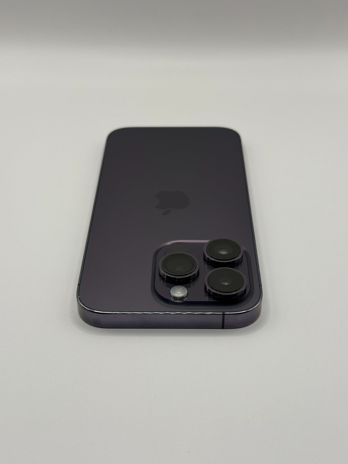 Apple Iphone 14 Pro 128GB Purple Unlocked Warranty Excellent Condition 100%