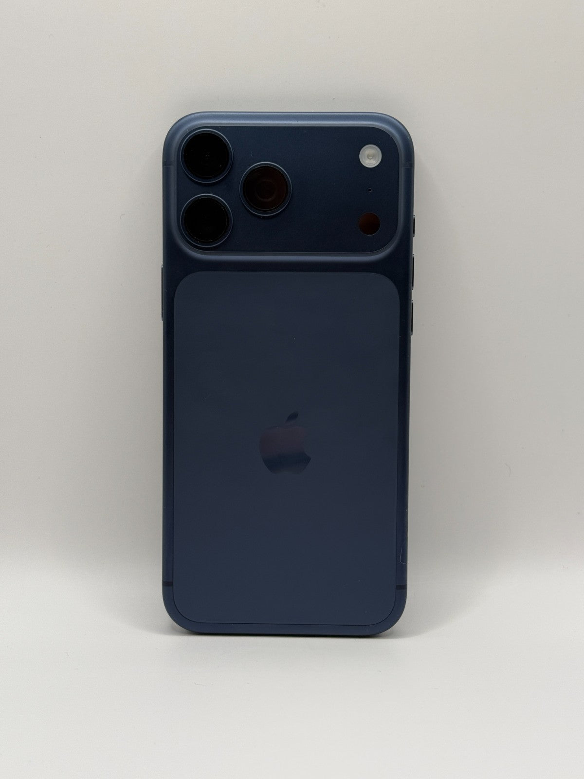 Apple Iphone 17 Pro Max 256GB Deep Blue 5G Warranty Unlocked Opened Never Used