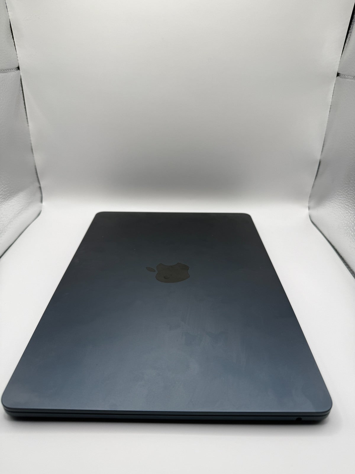 Apple MacBook Air 13.6" 256GB SSD Apple M2 8GB RAM Midnight Excellent Boxed