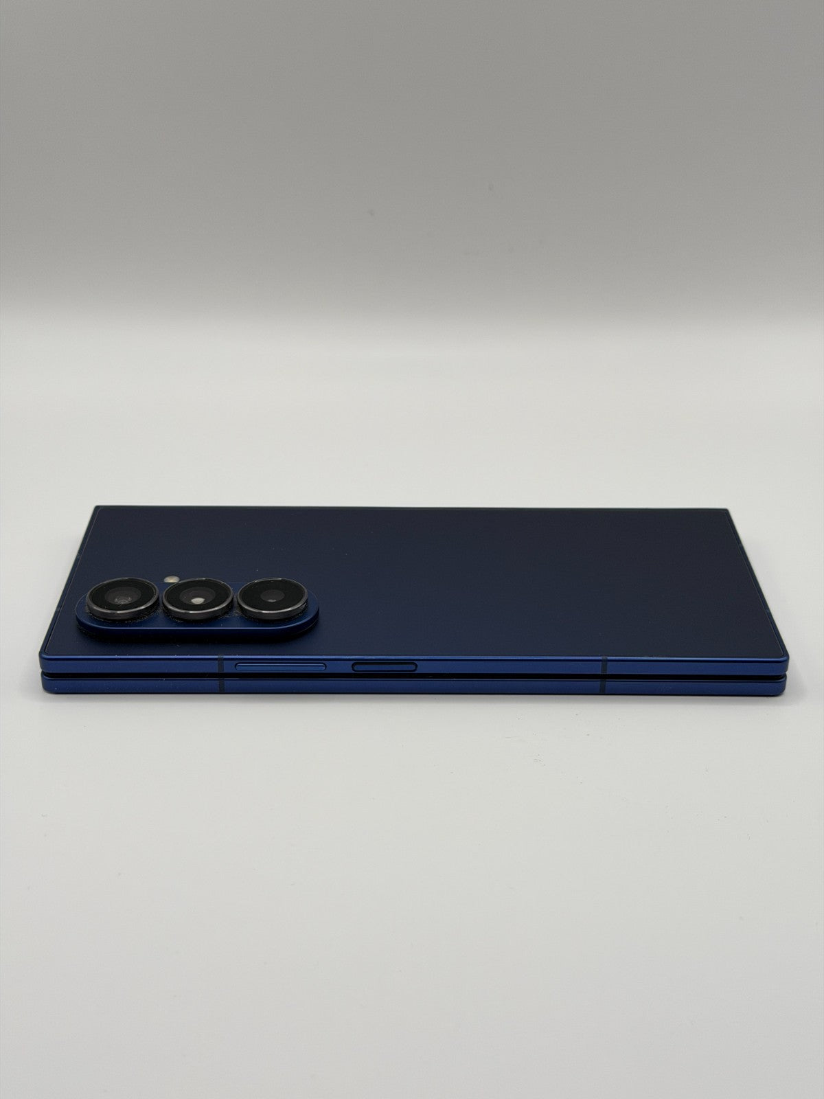 Samsung Galaxy Z Fold 7 512GB Blue Shadow Unlocked Good Condition Warranty