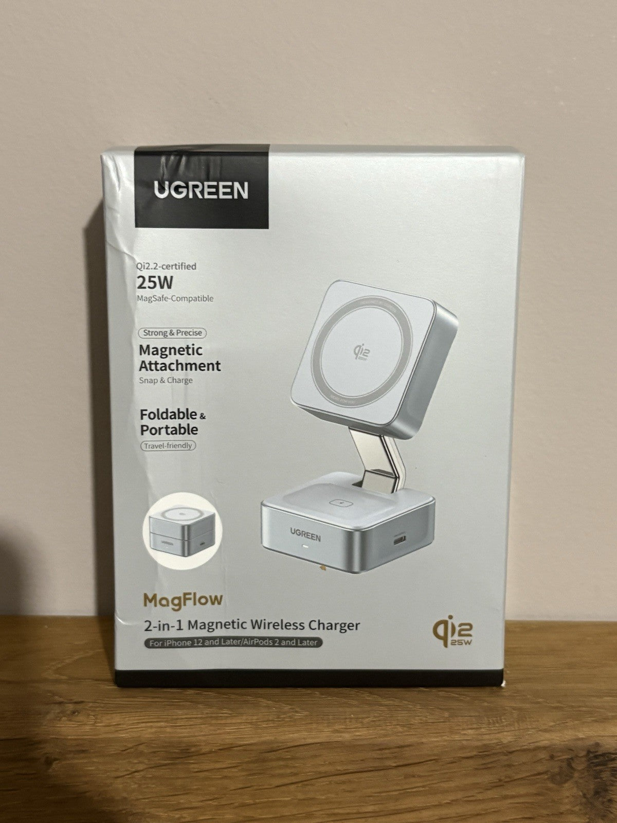UGREEN 25W MagFlow MagSafe Charger Qi2 Certified 2-in-1 Wireless Charger