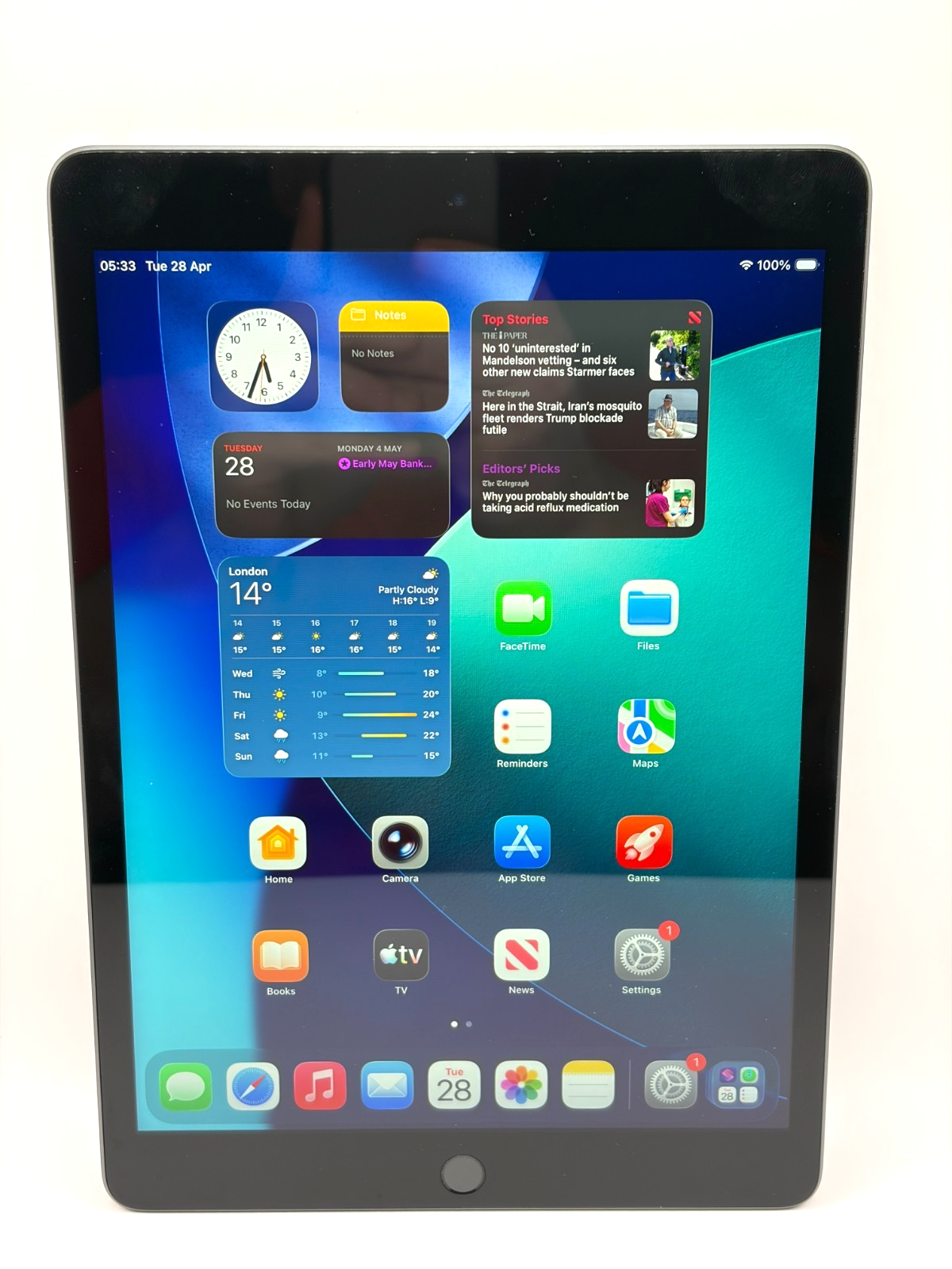 Apple Ipad 9th Generation 64GB Wi-Fi 10.2in Grey Very Good Condition Boxed