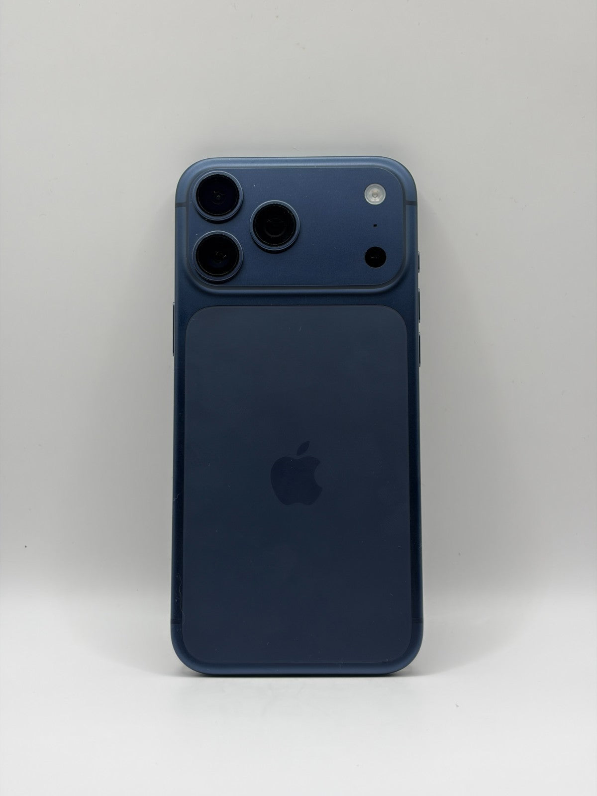 Apple Iphone 17 Pro Max 256GB Deep Blue 5G Warranty Unlocked Excellent Condition