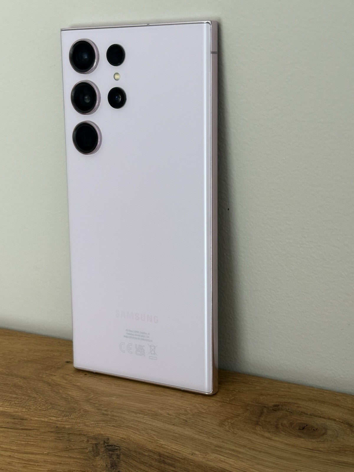 Samsung Galaxy S23 Ultra (V39) SM-S918B/DS - 256GB Lavender Unlocked