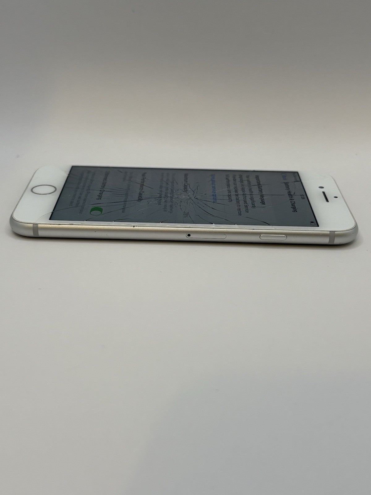 Apple iPhone 8 64GB White Unlocked Cracked Screen