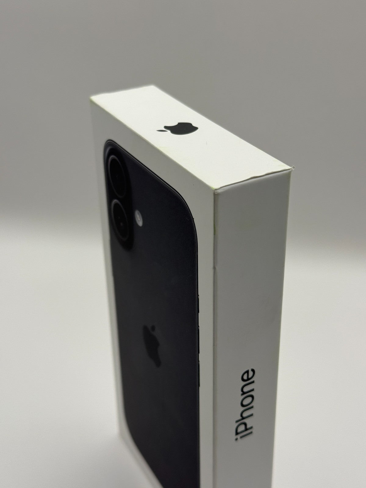 Apple Iphone 17 512GB Black 5G Brand New Sealed Boxed Unlocked Warranty