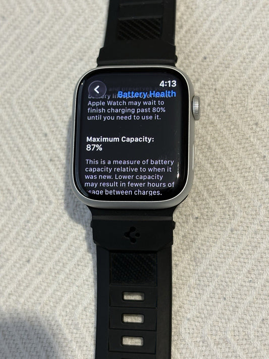 Apple Watch Series 8 45mm (PP150) Silver Aluminum Case with Black Band GPS