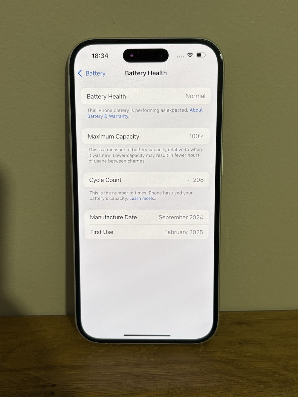 Apple iPhone 16 128GB 5G (0813679) White Unlocked Pristine Condition Warranty