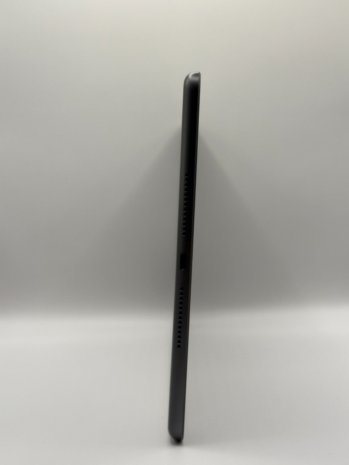 Apple Ipad 8th Gen 2020 10.2" 32GB WiFi Unlocked Space Gray Boxed Warranty