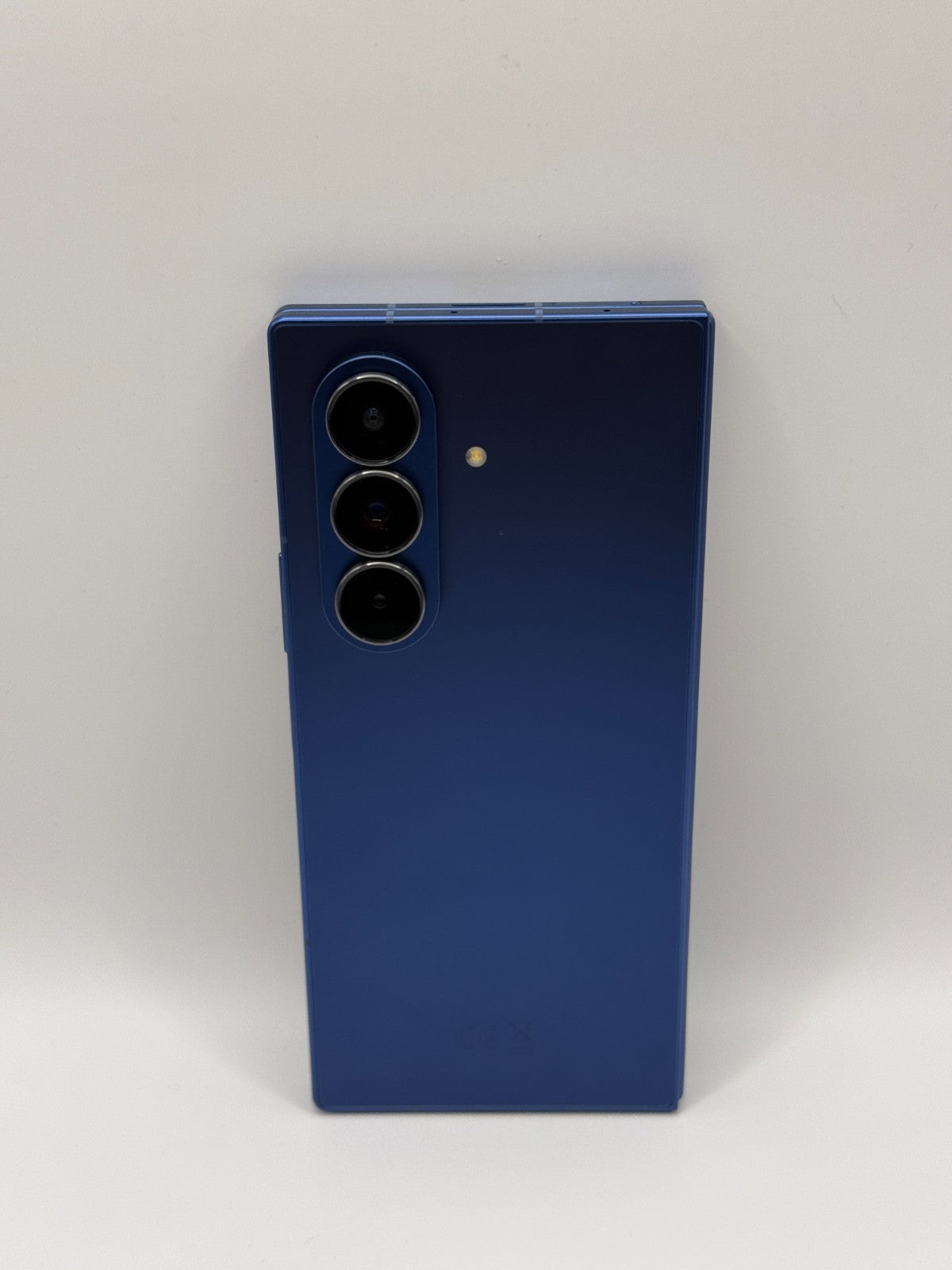 Samsung Galaxy Z Fold 7 5G AI 512GB Blue Brand New No Box Warranty Unlocked