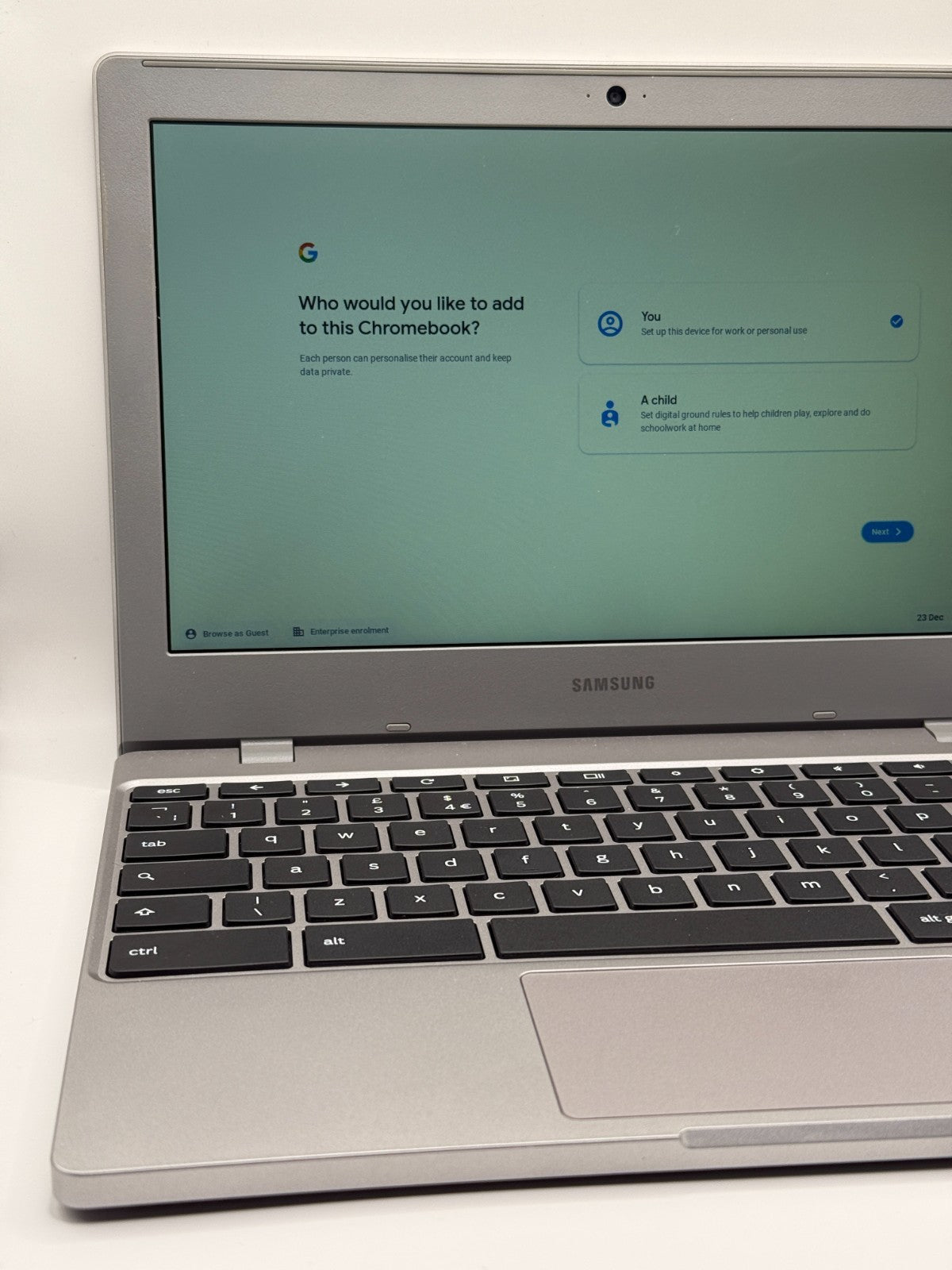 Samsung Galaxy Chromebook 11.6 64GB eMMC Intel Celeron N4500 1.10GHz 4GB