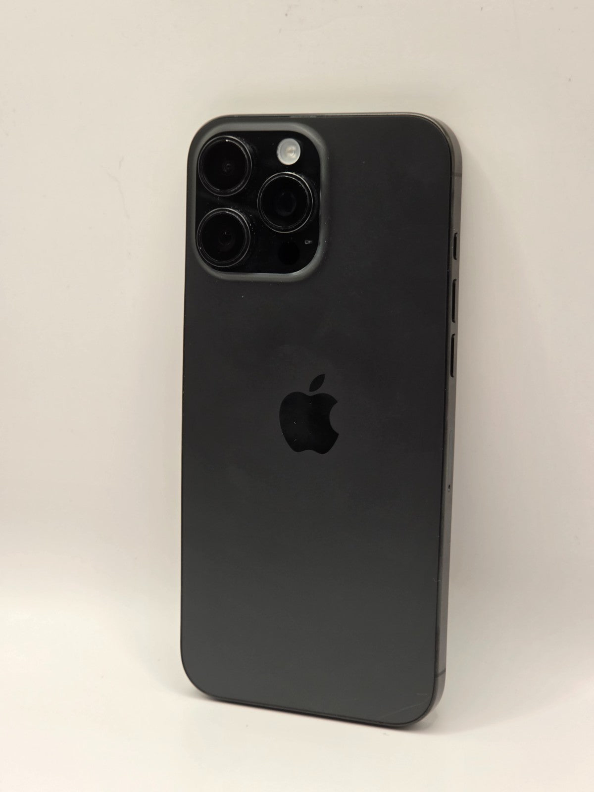 Apple Iphone 16 Pro Max 256GB 5G Unlocked Black Titanium Very Good Condition