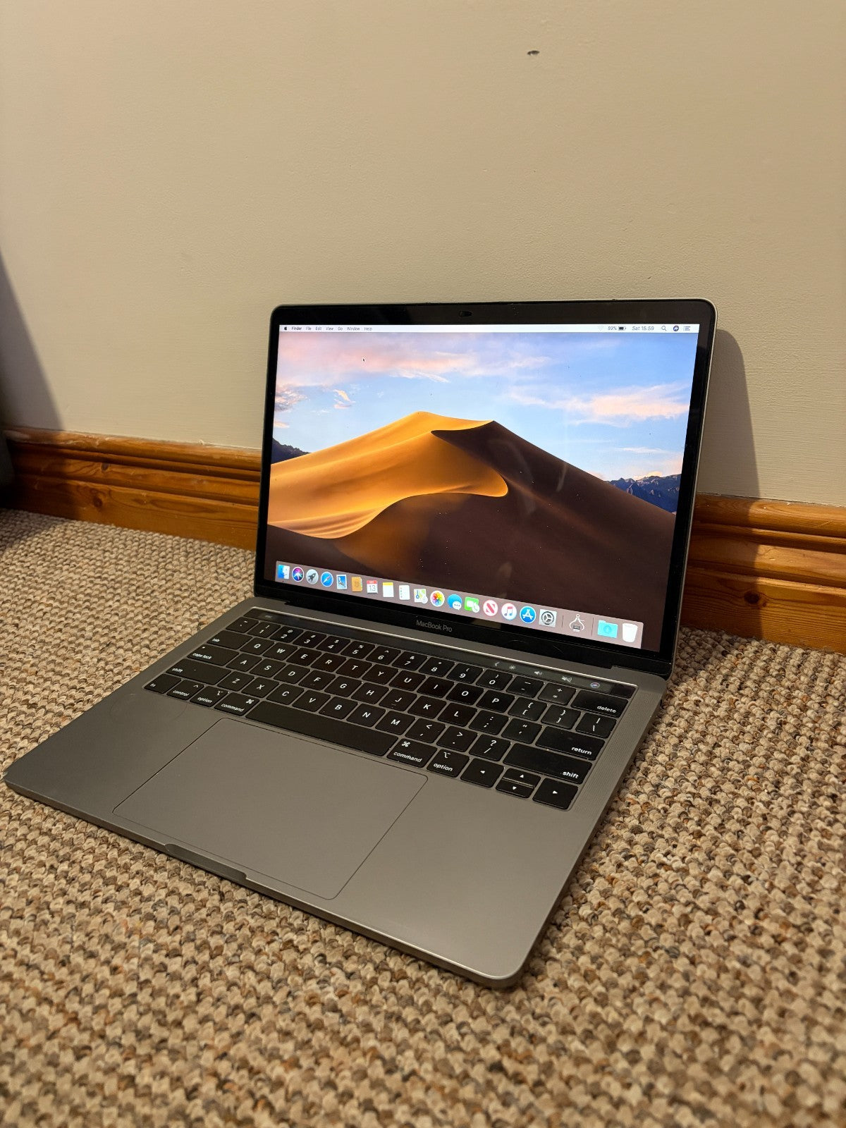 Apple MacBook Pro Retina 13.3" 2019 128GB SSD 8GB Ram 1.4GHz Core i5 Grey