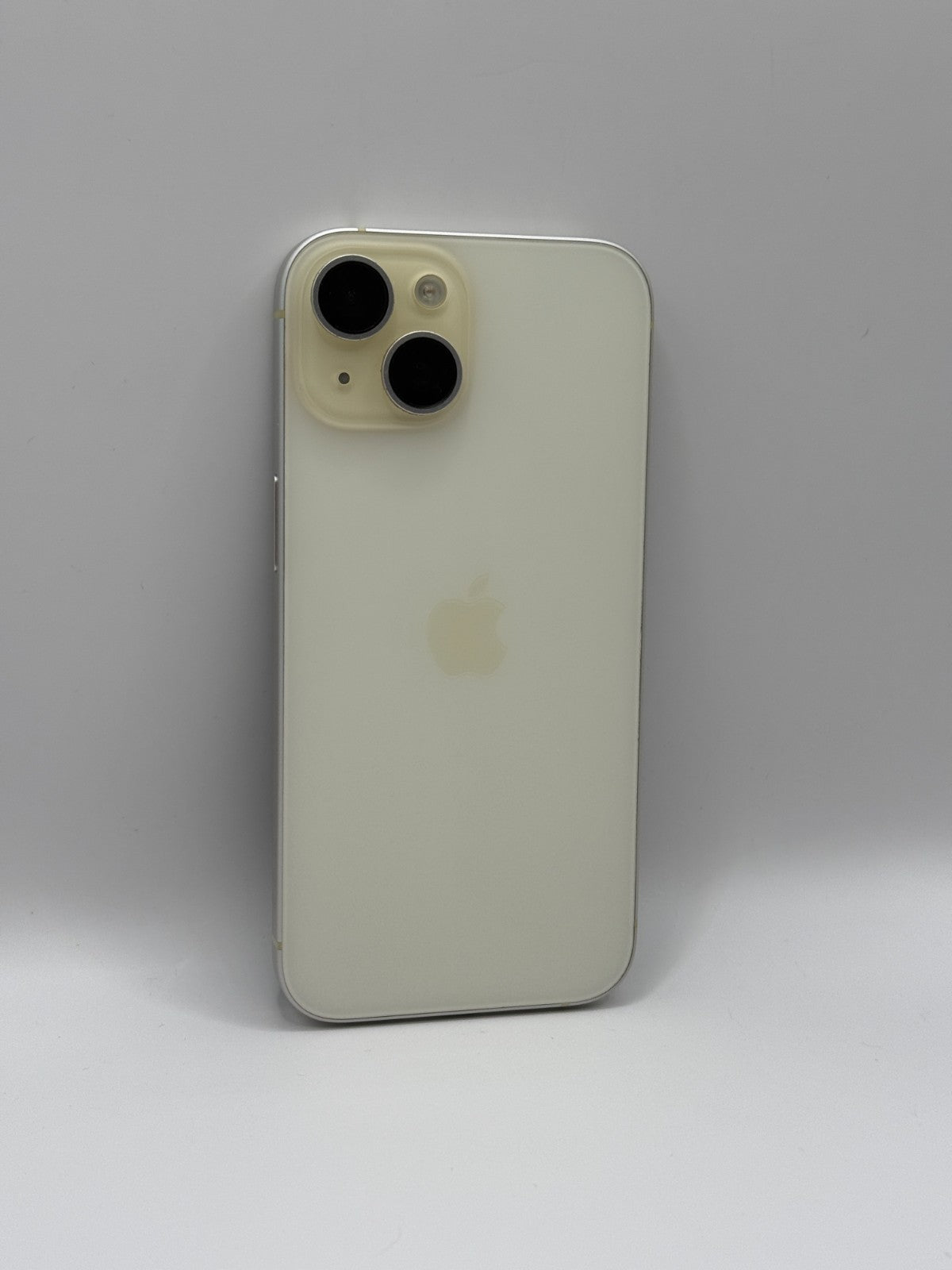 Apple Iphone 15 128GB Yellow Unlocked Excellent Condition 86% Battery Warranty