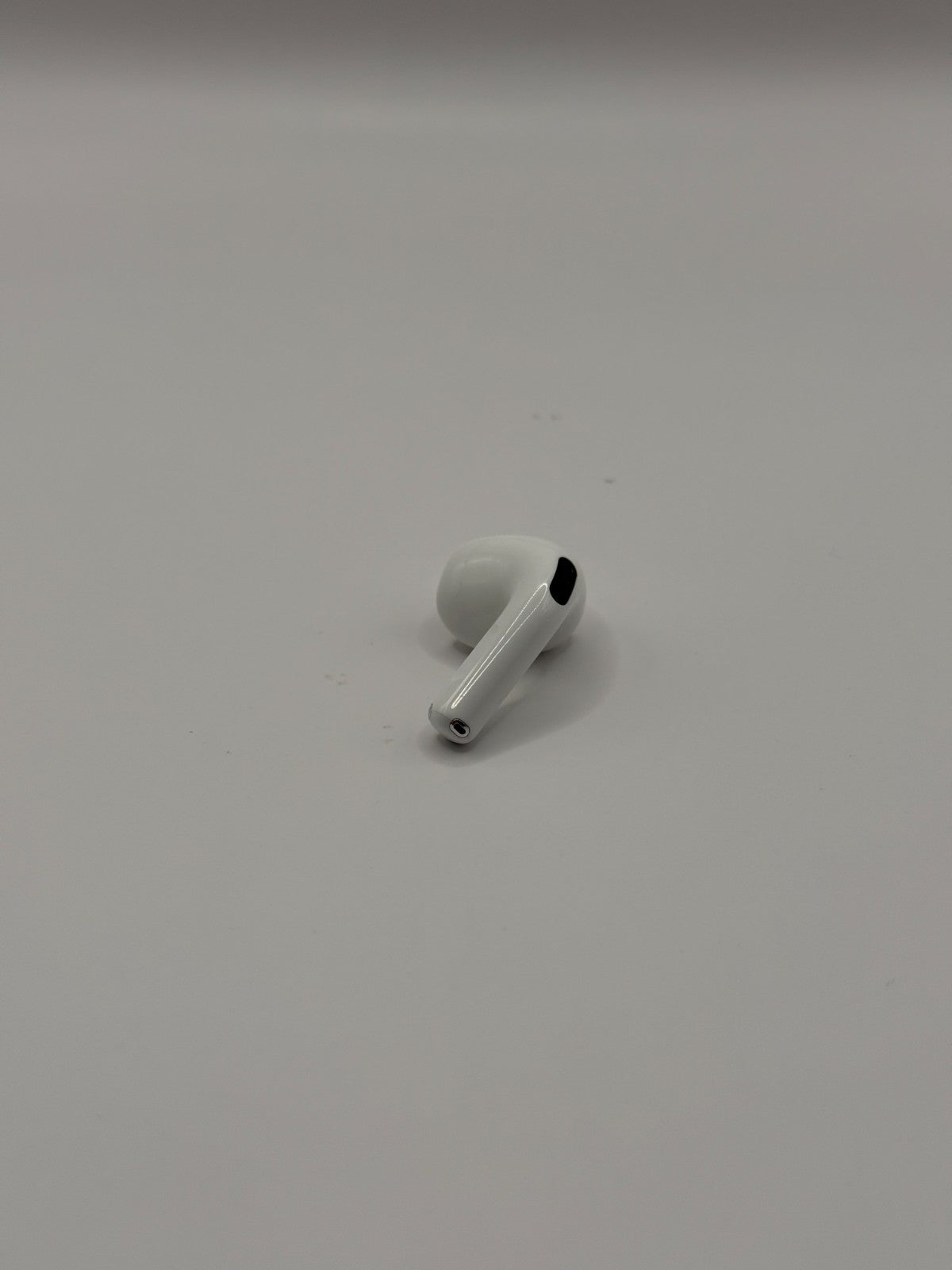 Apple AirPods 4th Generation In Ear Earphones 2024 Non ANC Left Earbud Only