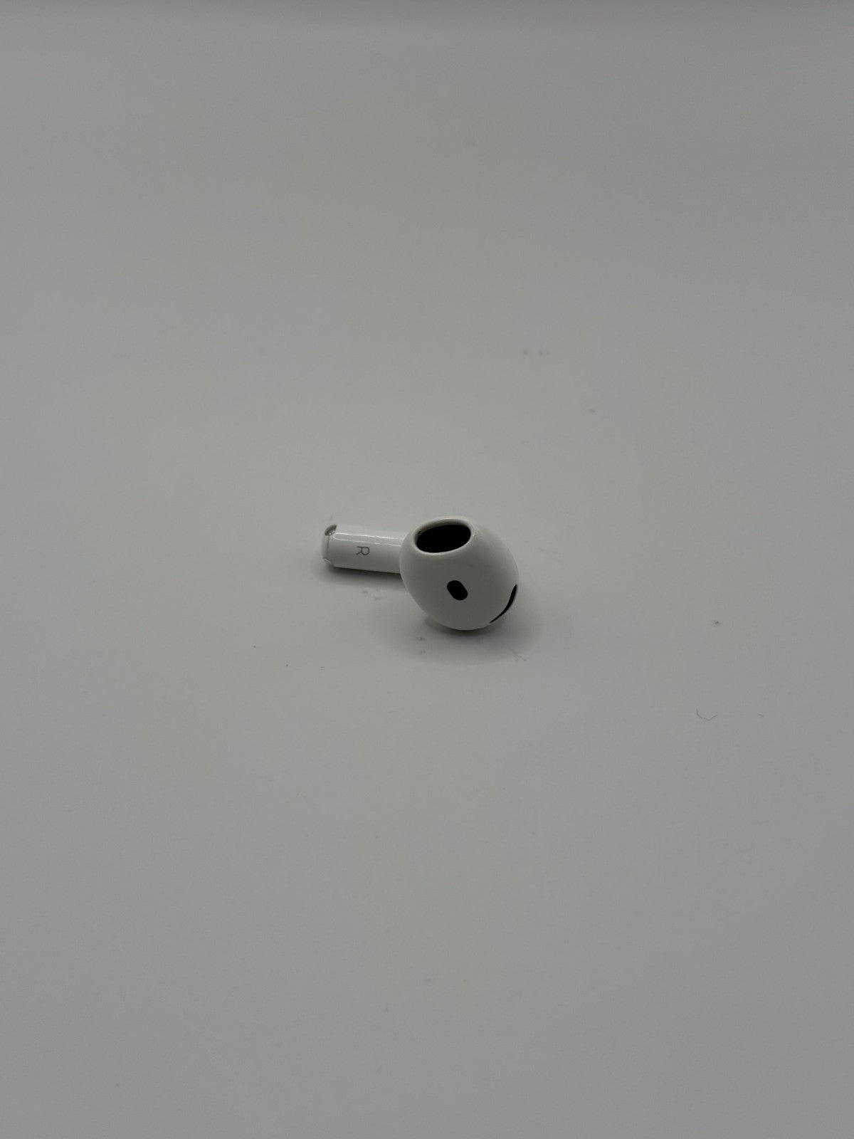 Apple AirPods 4th Generation In Ear Earphones 2024 ANC Right Earbud