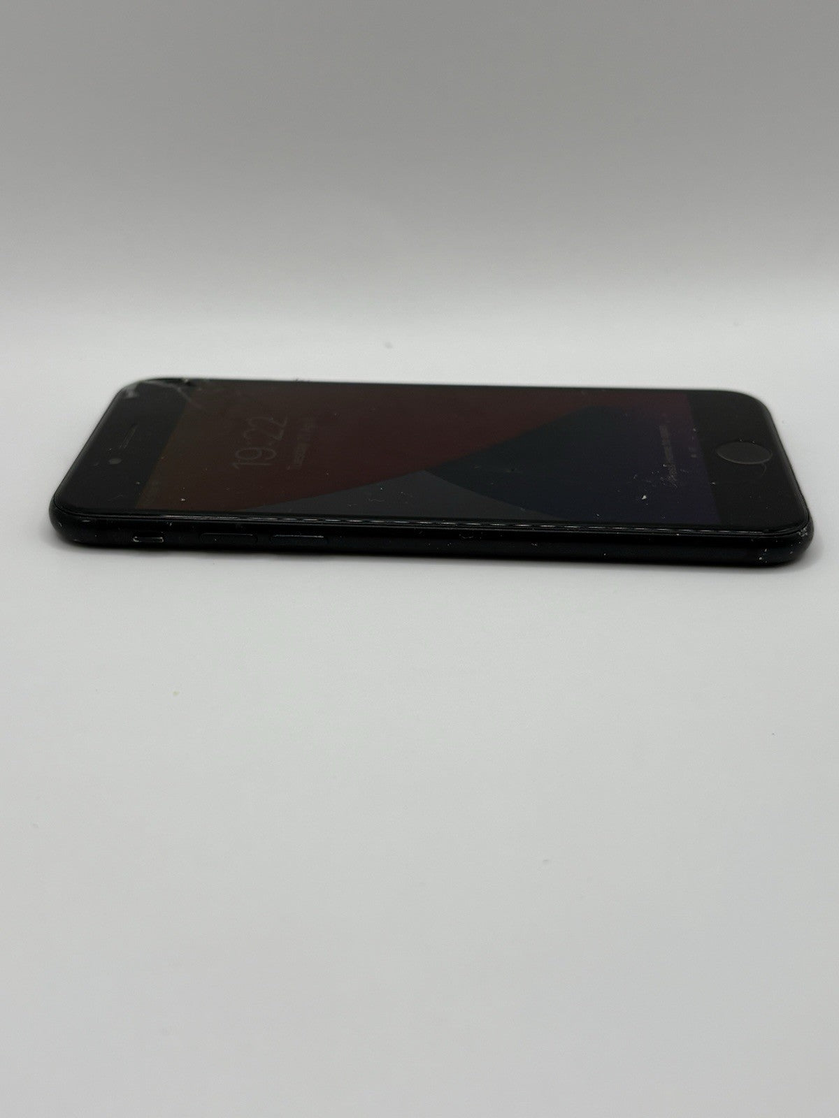 Apple iPhone SE 2nd Gen 64GB Black Unlocked A2296 Cracked & Home Button Broke