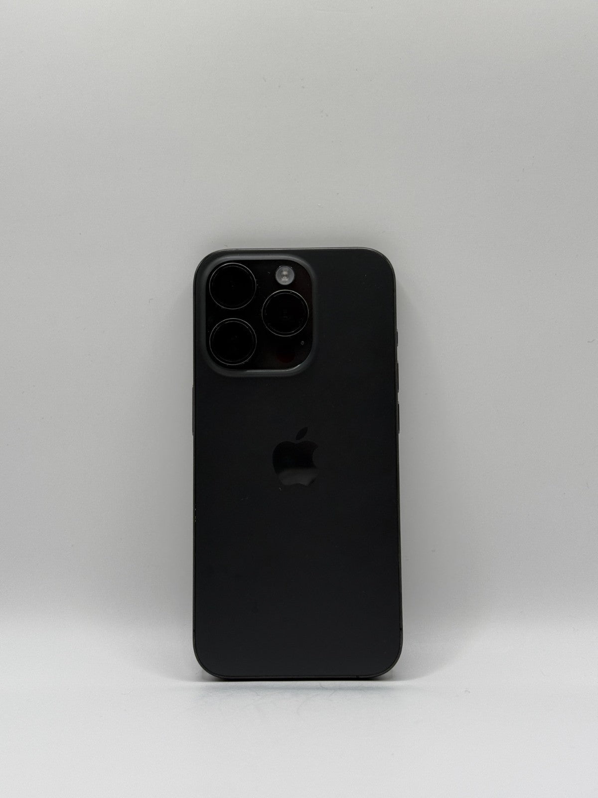 Apple Iphone 15 Pro 128GB Black Titanium Unlocked Warranty Very Good Condition