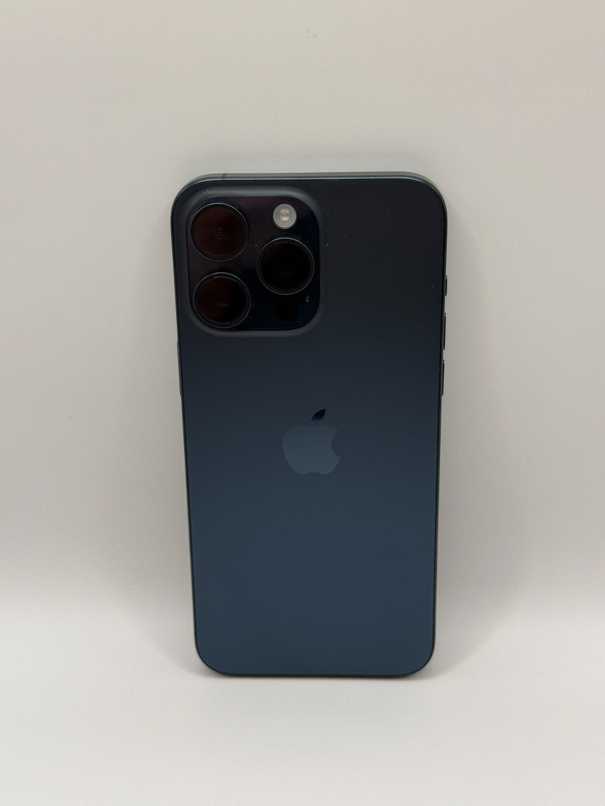 Apple Iphone 15 Pro Max Blue Titanium 256GB Very Good Condition Unlocked