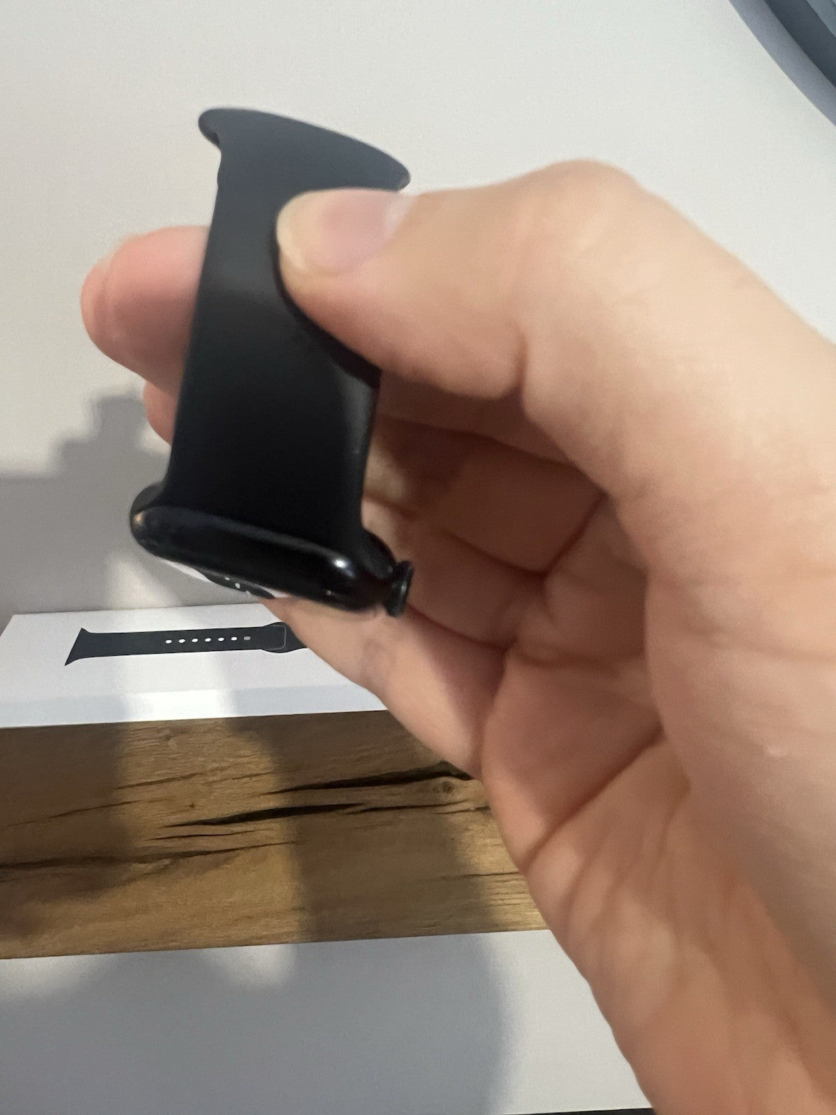 Apple Watch Series 9 41mm (V23) Aluminum Case with Sport Band Midnight S/M GPS