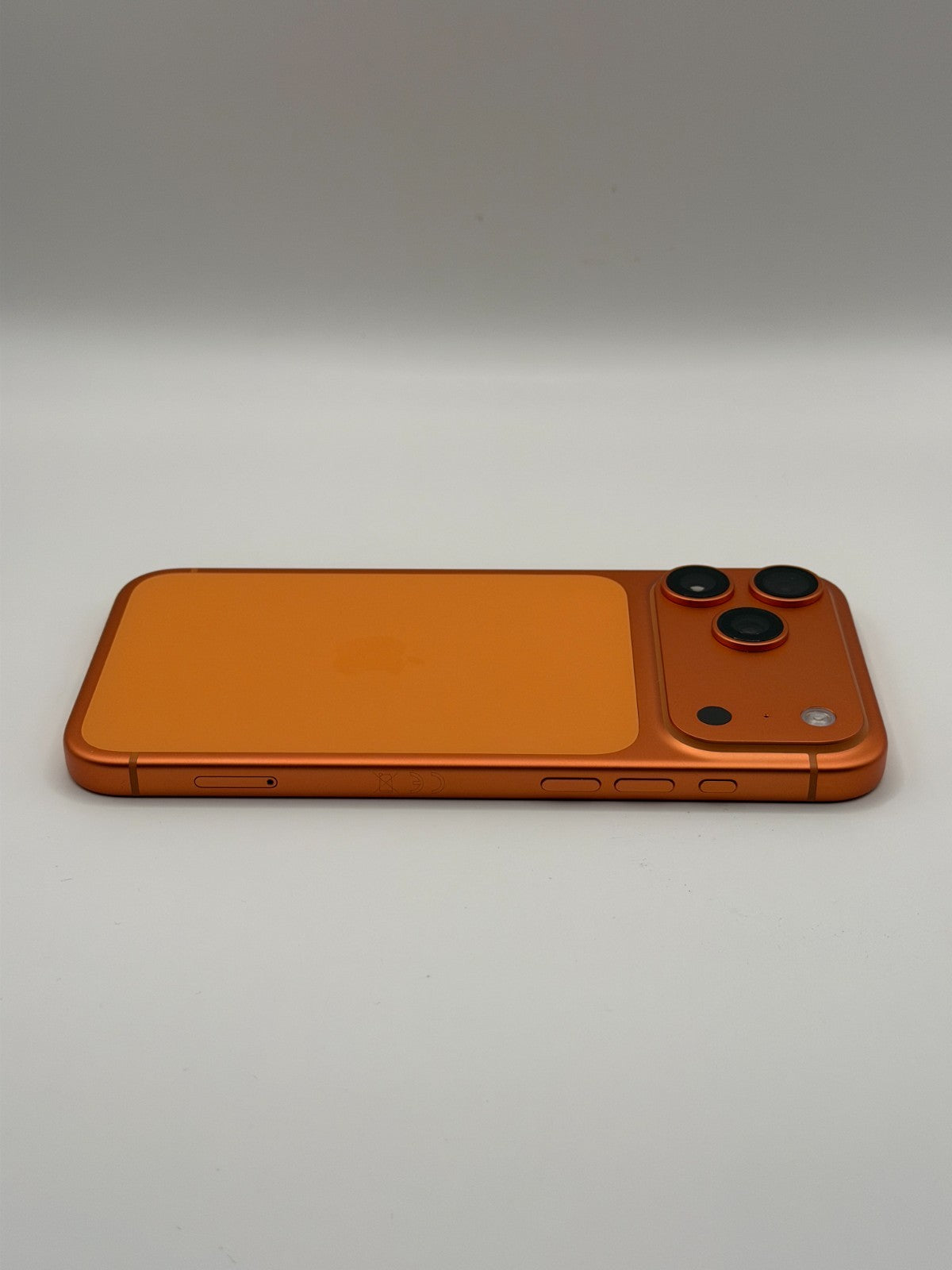 Apple Iphone 17 Pro Max 256GB Cosmic Orange 5G Excellent Warranty Unlocked