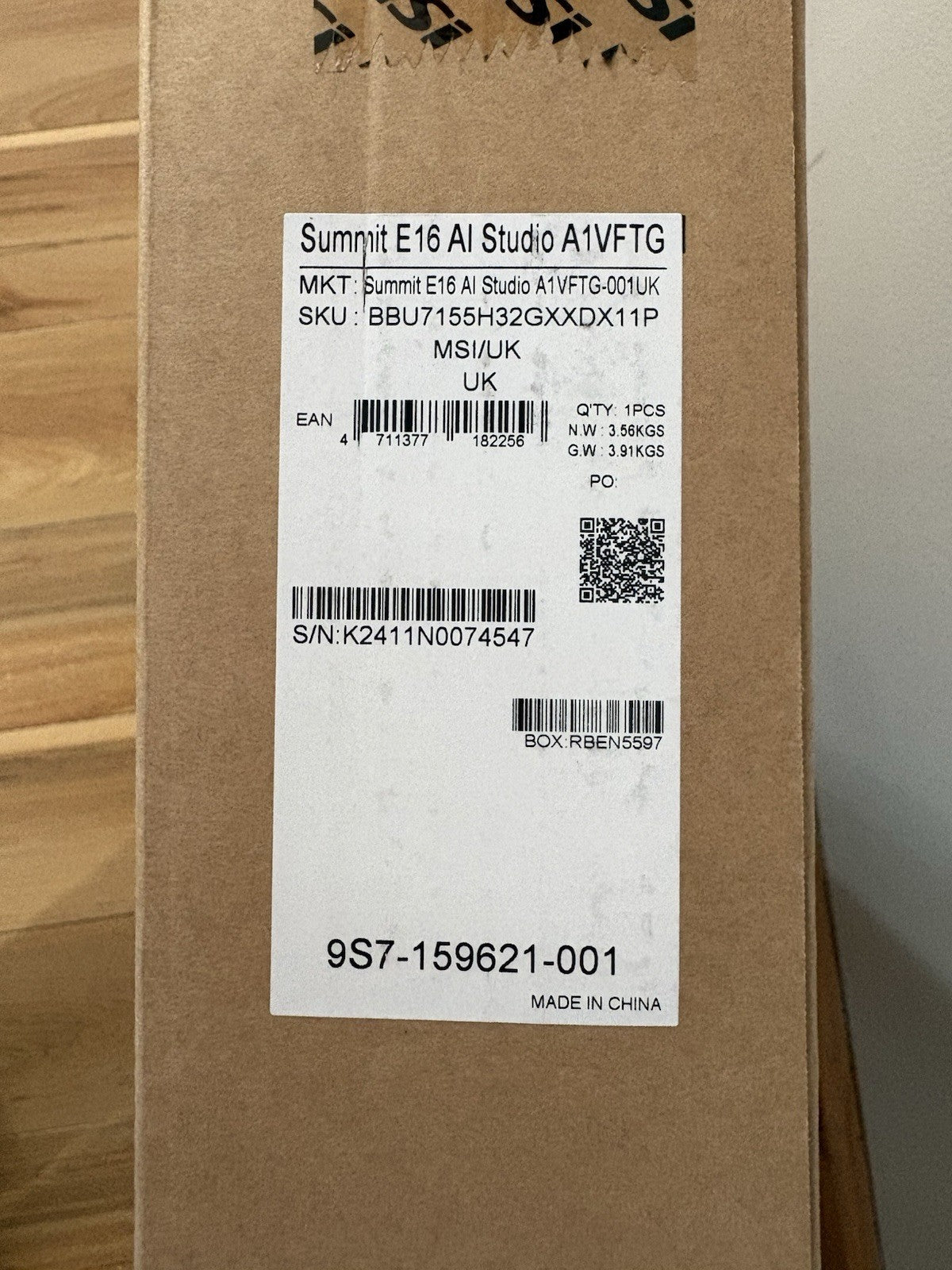 MSI Summit E16 AI laptop Intel Ultra 7, RTX4060 32GB RAM 2TB SSD Brand New
