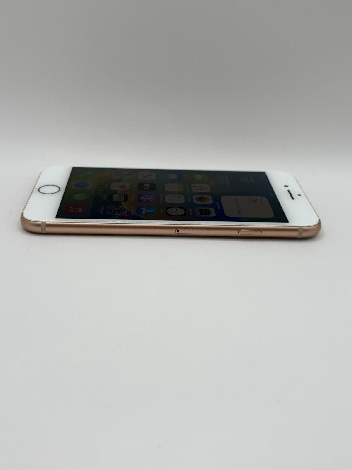 Apple iPhone 8 64GB Rose Gold Used Condition Battery service Unlocked
