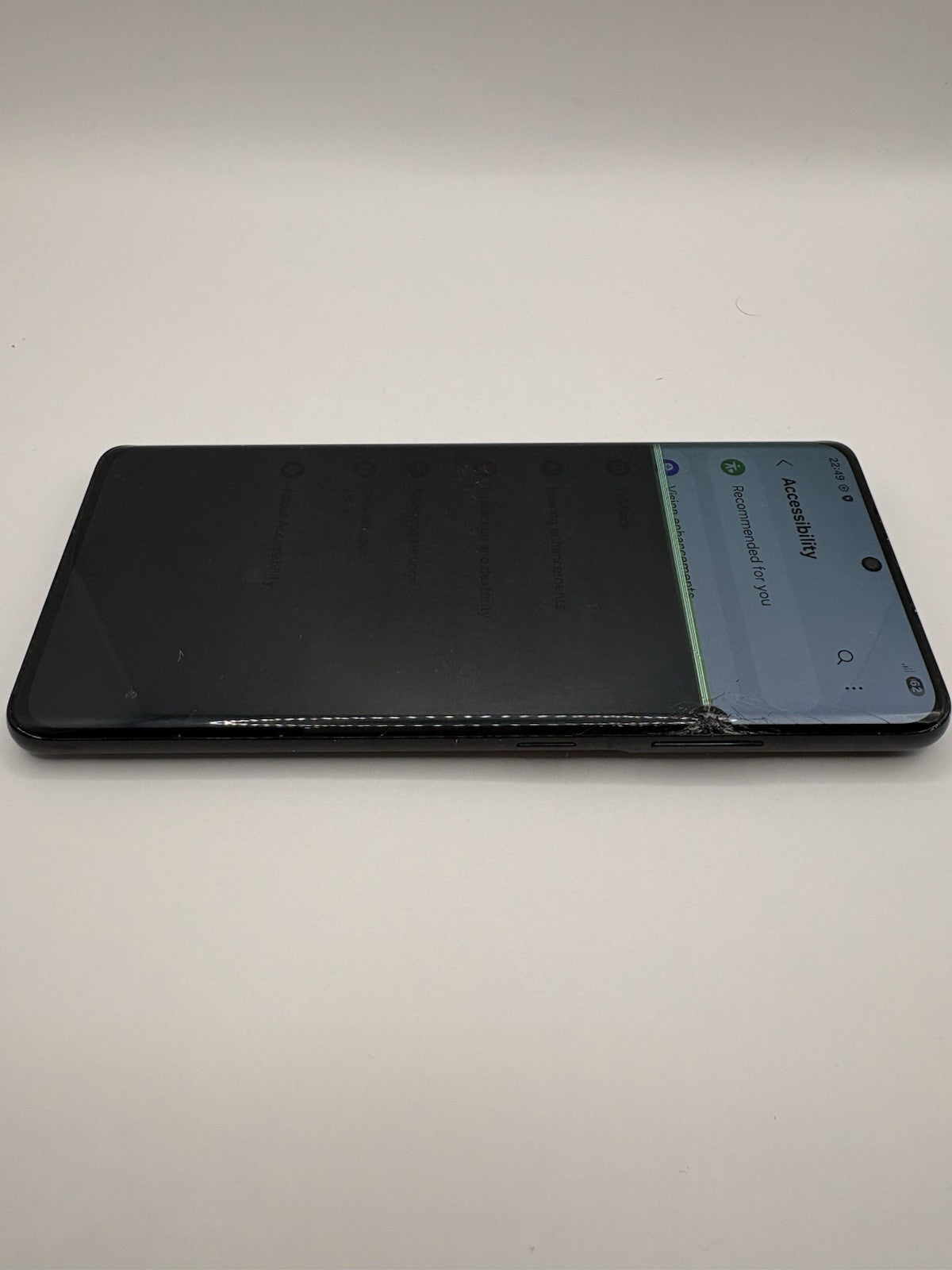 Samsung Galaxy S21 Ultra 5G 128GB Black Damaged Screen And Back Cracked