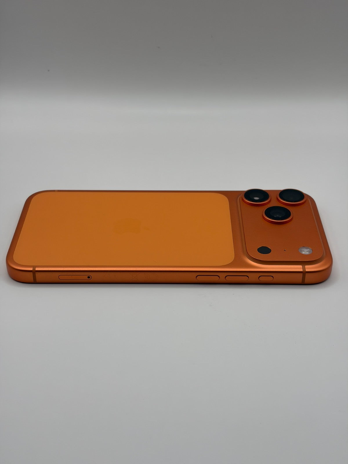 Apple Iphone 17 Pro Max 512GB Cosmic Orange Opened Never Used Warranty Unlocked
