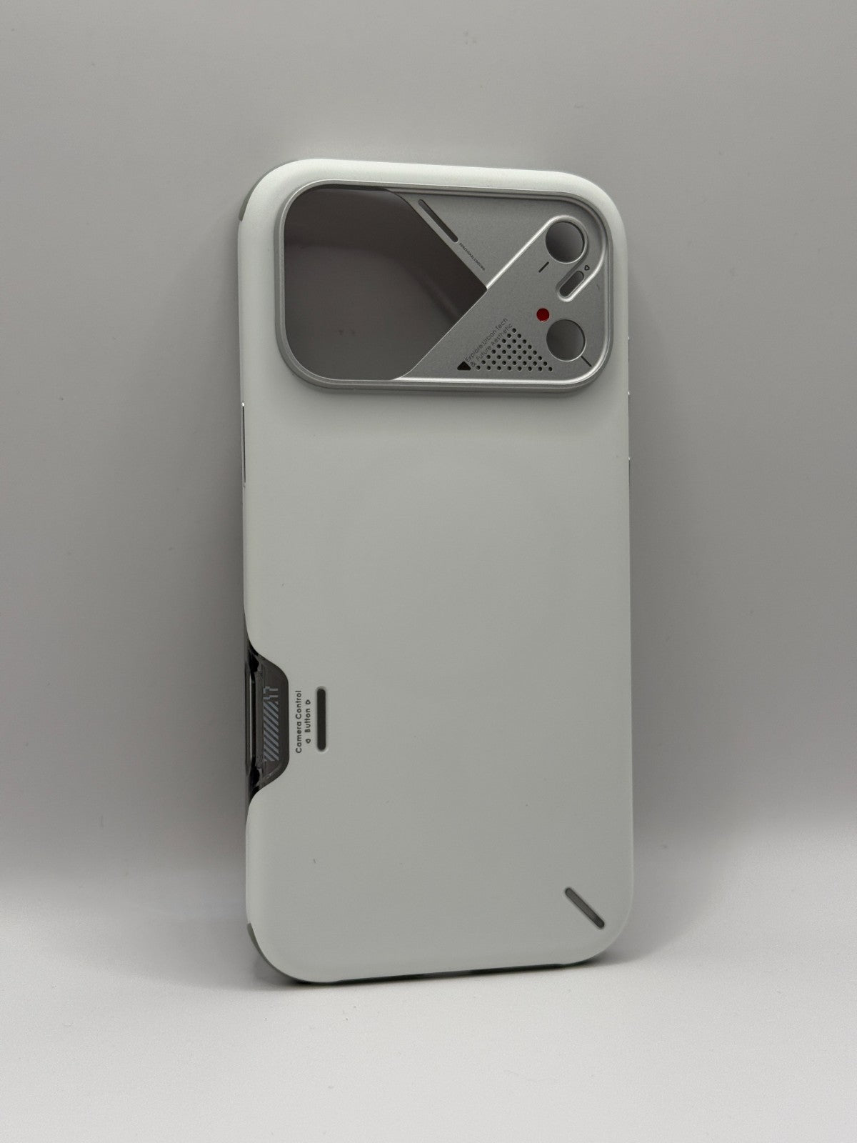 Aulumu A17 Shockproof Case For Iphone 17 Pro Max White MagSafe Opened Never Used