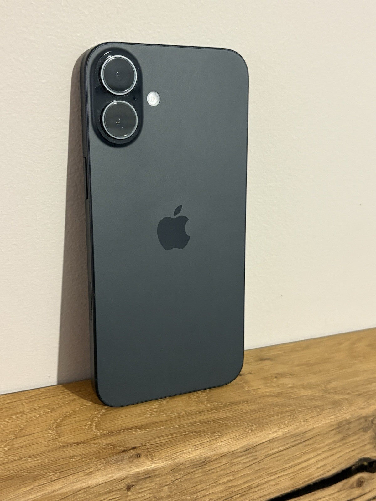 Apple iPhone 16 Plus 128GB (PP140) 6.7'' 5G 128GB Unlocked Black Boxed