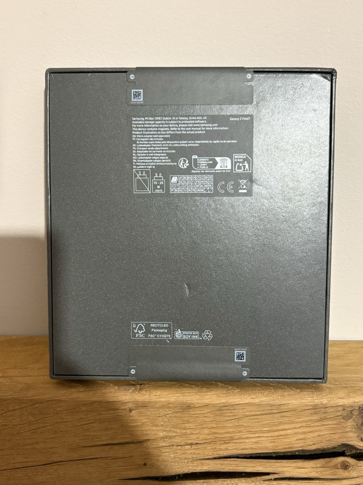 Samsung Galaxy Z Fold 7 1TB JetBlack Sealed New Boxed Warranty Unlocked Genuine