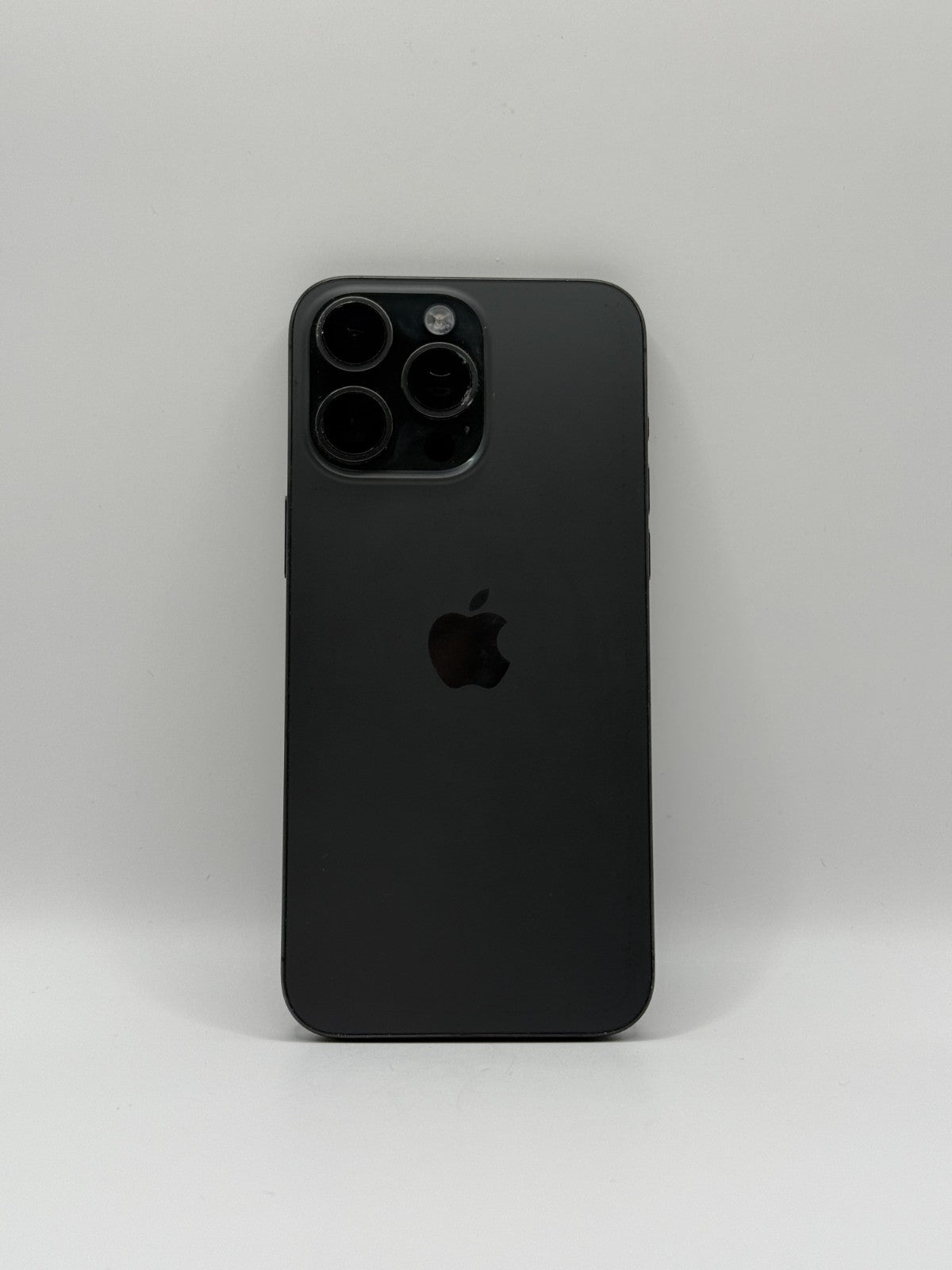 Apple Iphone 15 Pro Max 5G Black Titanium 512GB Unlocked Slight Chip Camera Lens