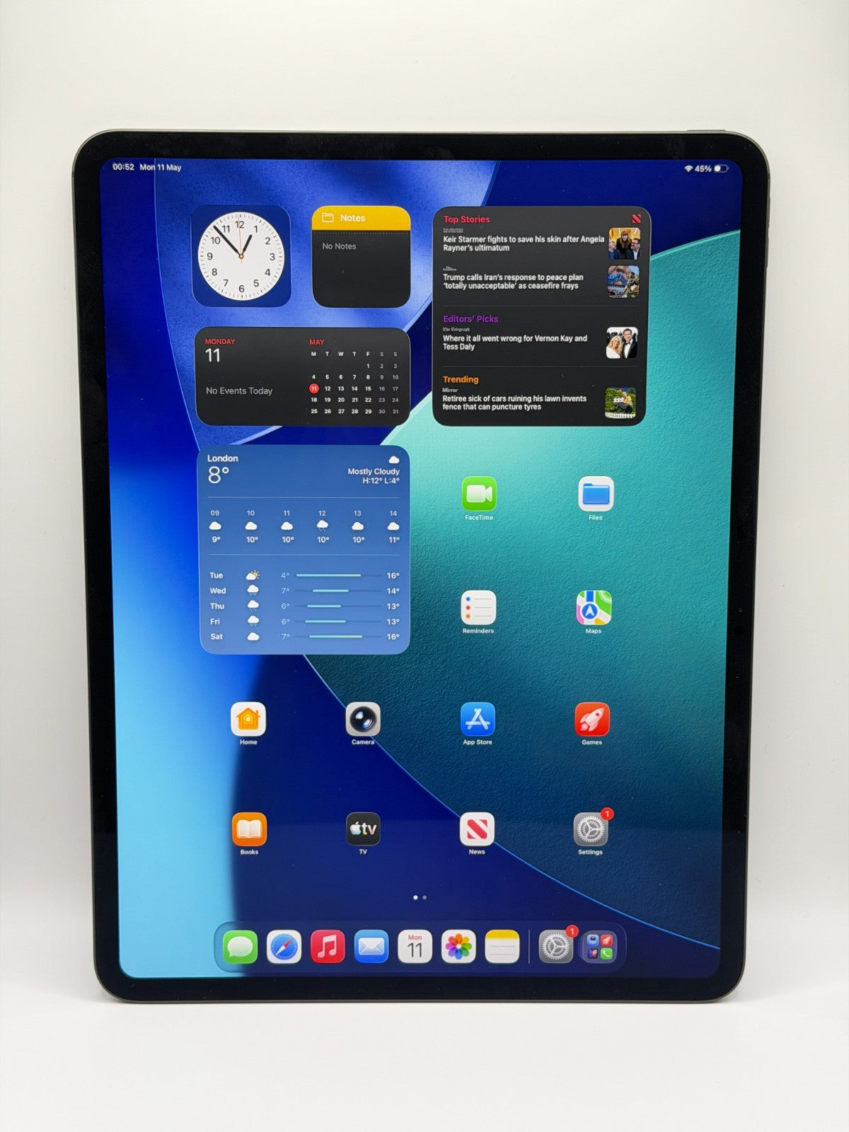 Apple Ipad Pro M4 2024 13-inch Wi-Fi 512GB Space Black Boxed Excellent Condition