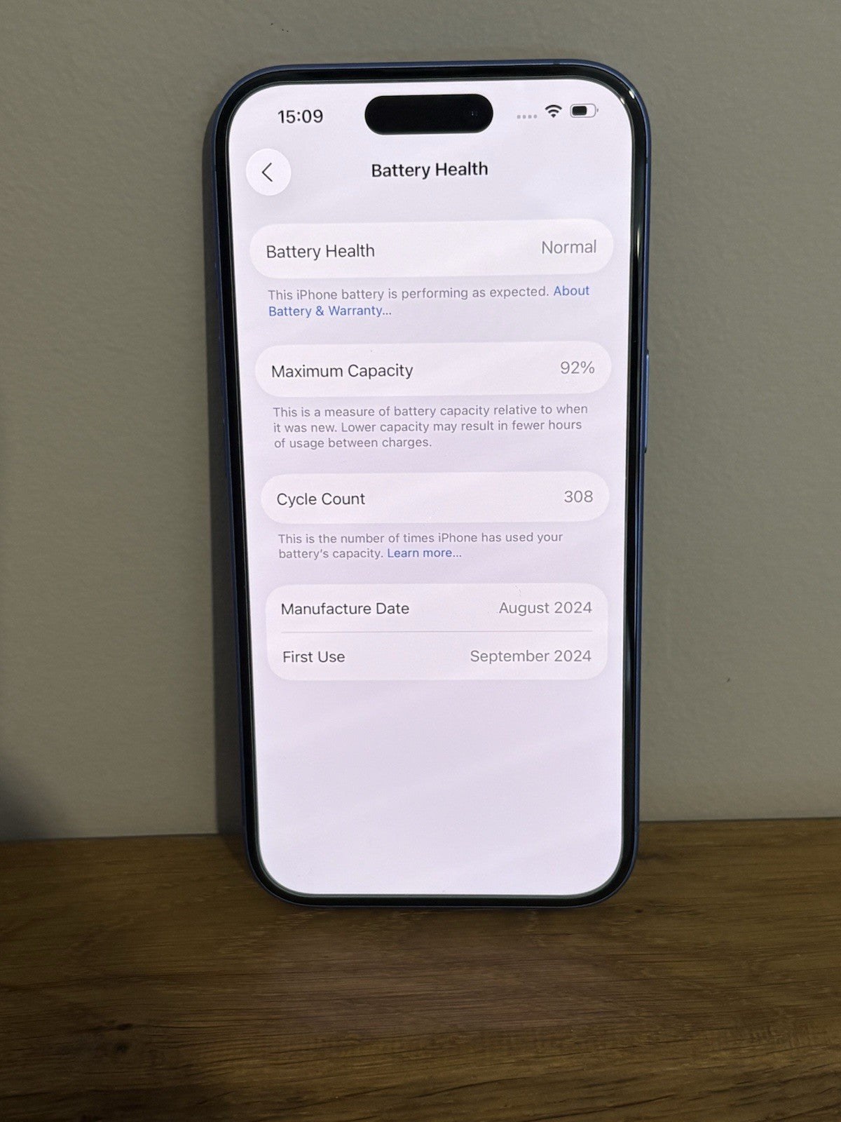 Apple iPhone 16 128GB 5G (0113617) Blue Unlocked Excellent Condition Warranty