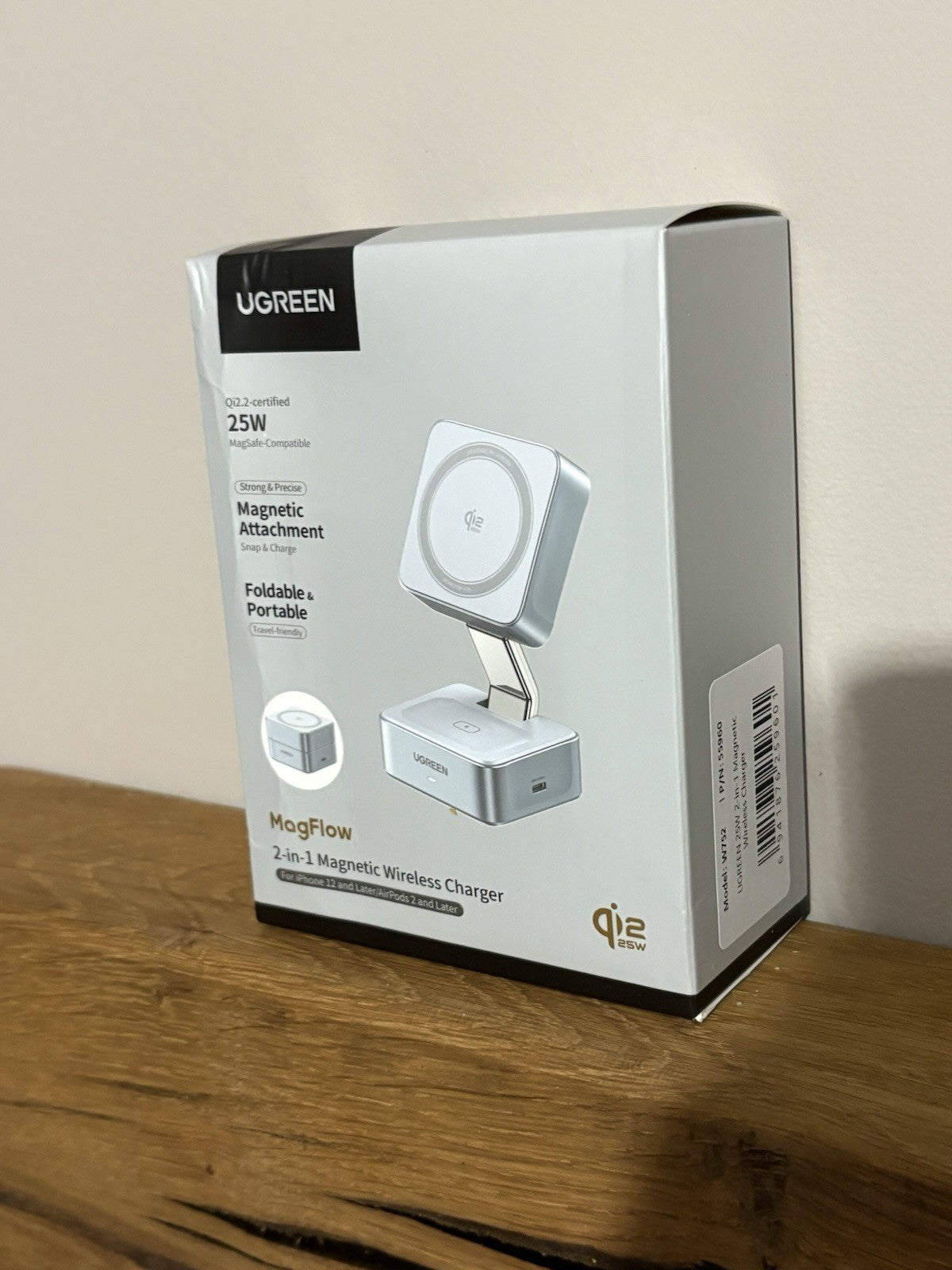UGREEN 25W MagFlow MagSafe Charger Qi2 Certified 2-in-1 Wireless Charger