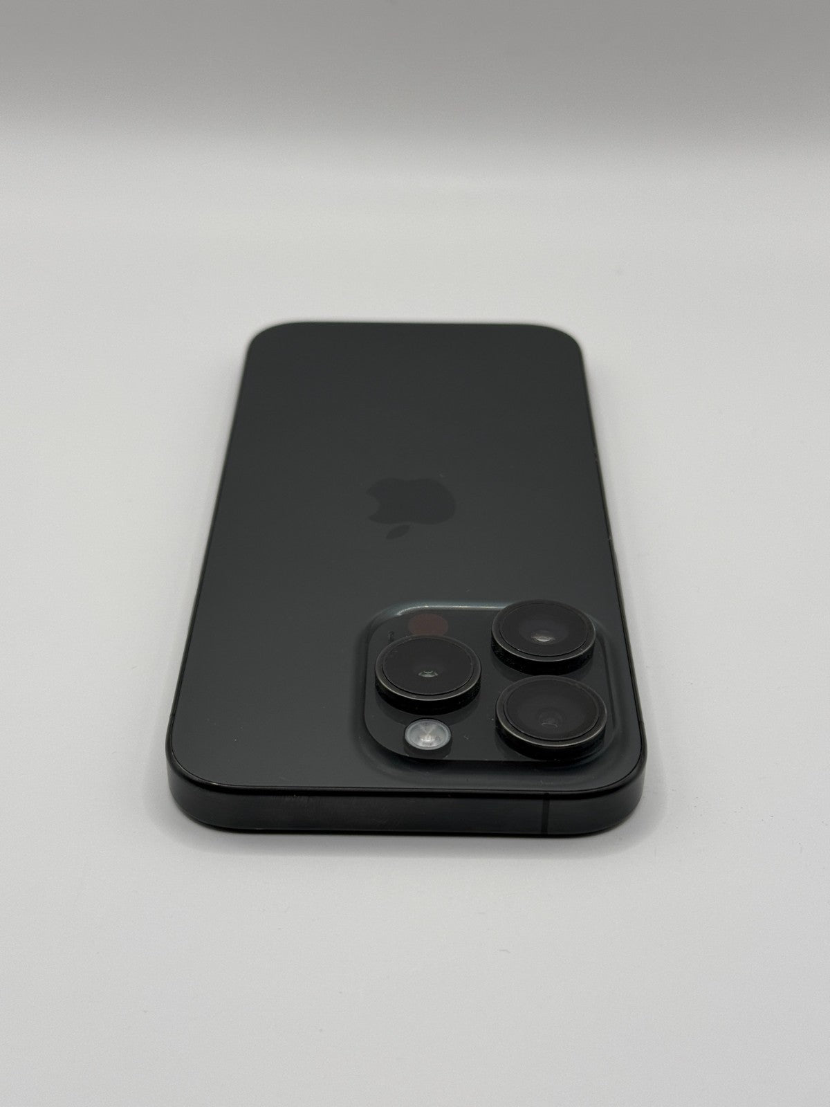 Apple Iphone 15 Pro 128GB Black Titanium Unlocked Warranty Very Good Condition